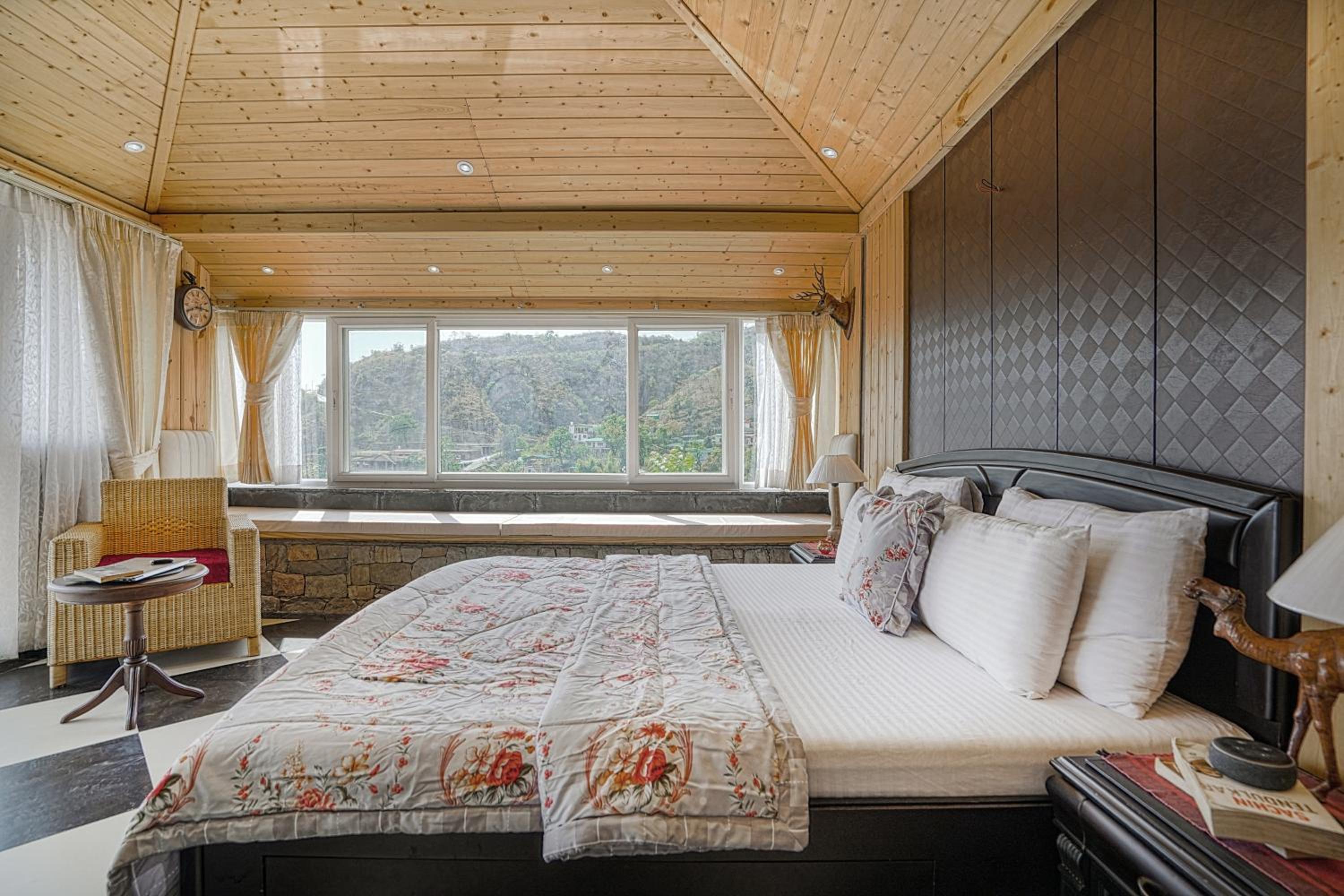 SaffronStays Woodpeckers Perch Villa, Dehradun