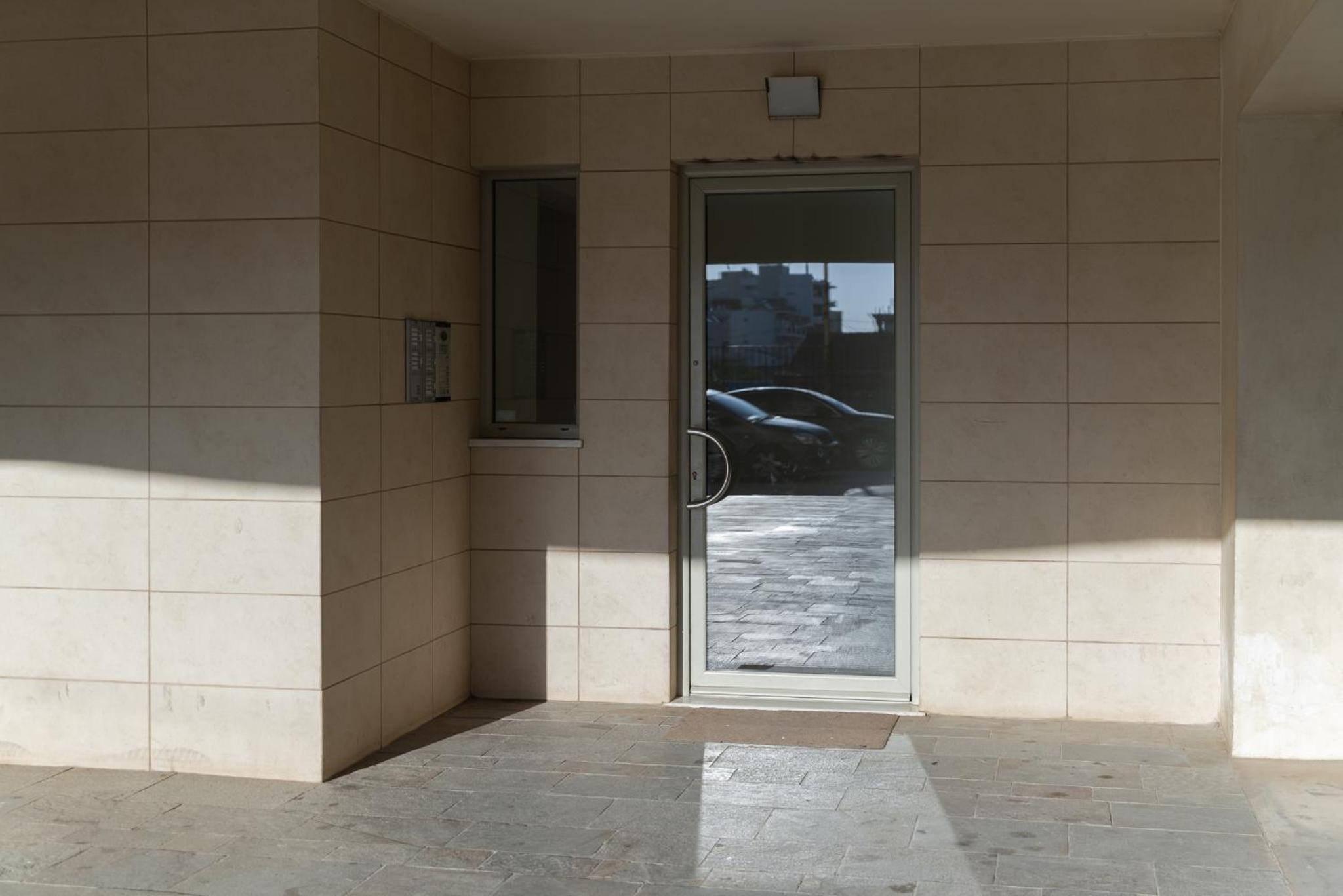 Dejaview cozy apartment by 8essentially photo 1