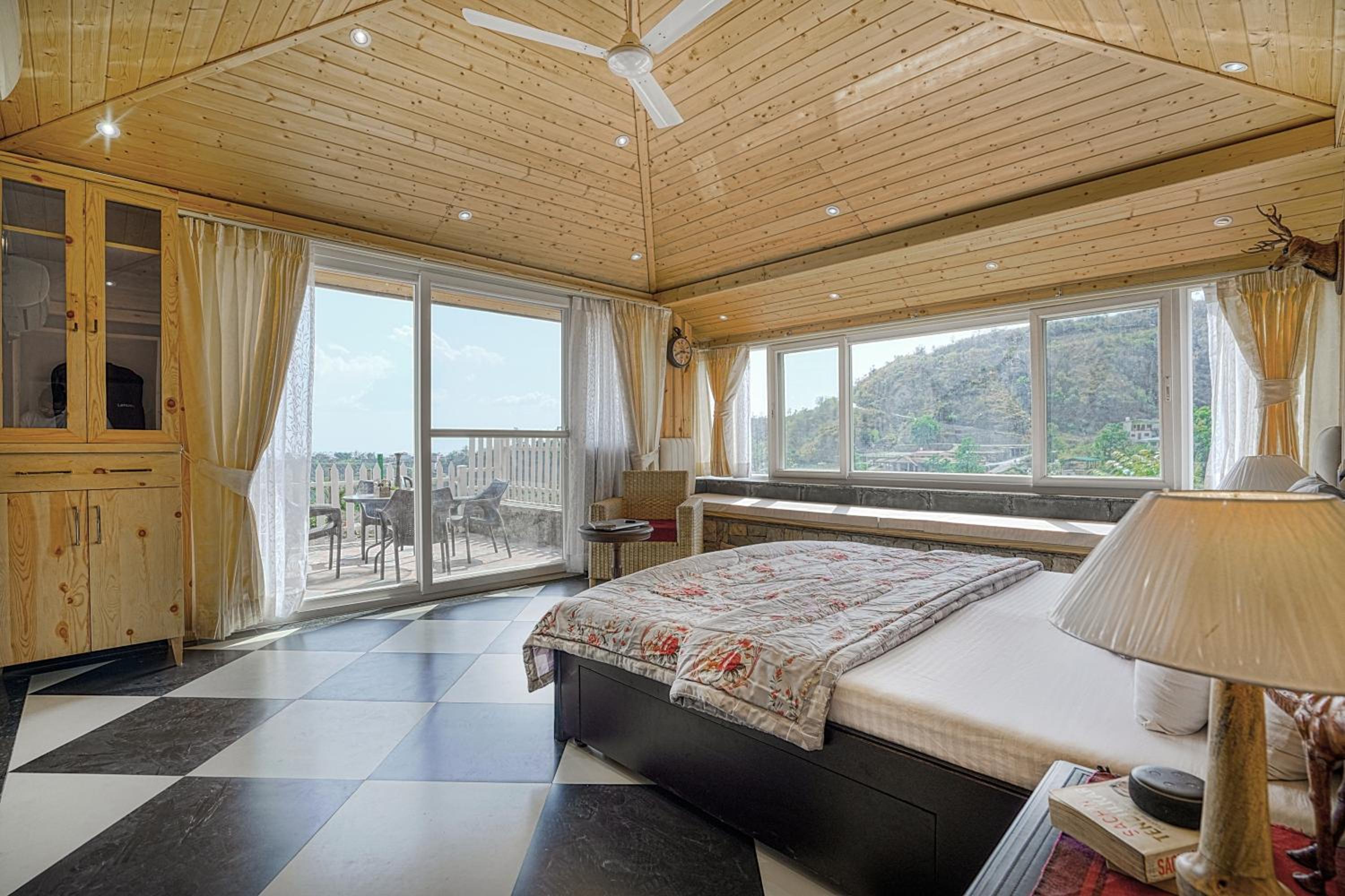 SaffronStays Woodpeckers Perch Villa, Dehradun
