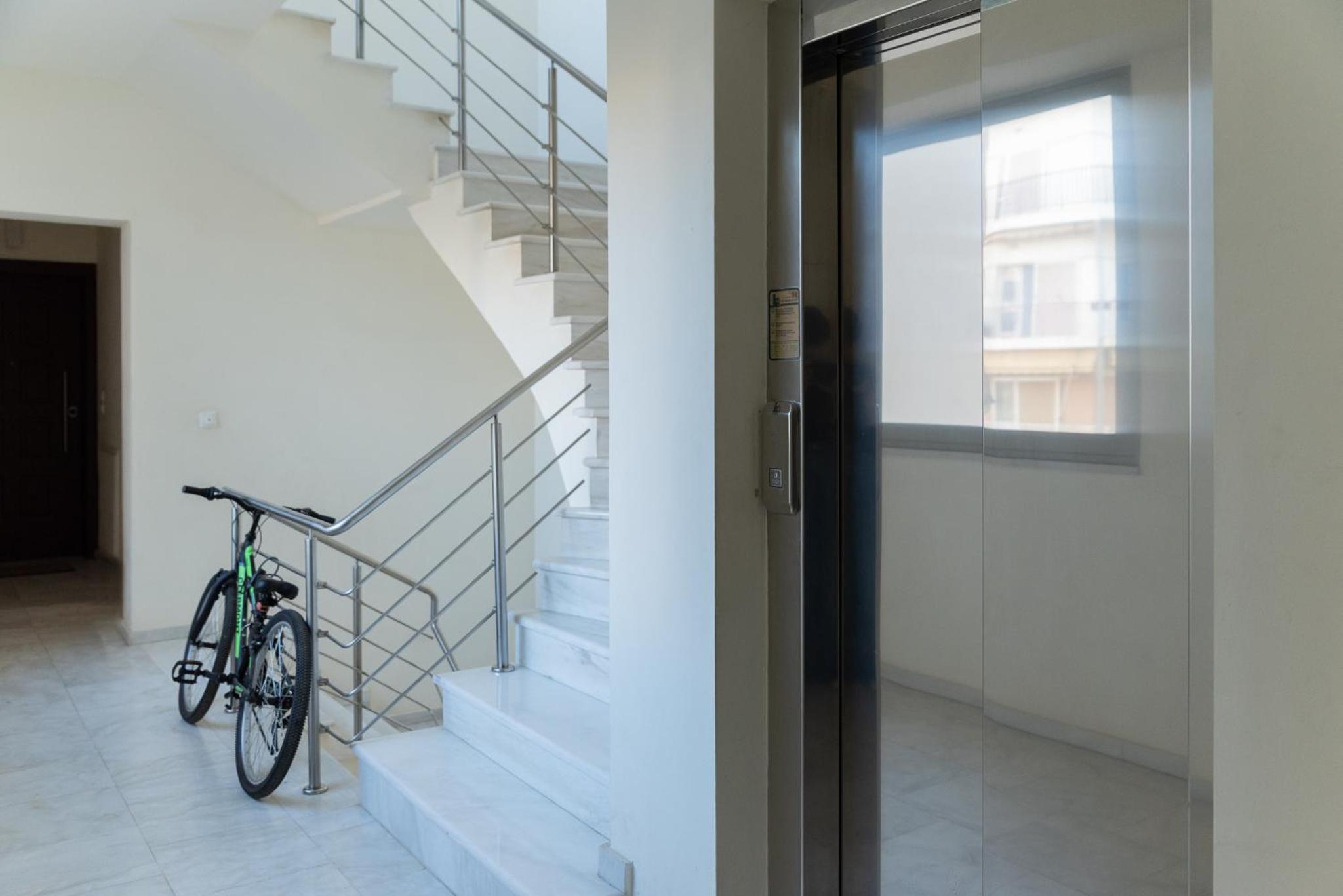 Dejaview cozy apartment by 8essentially photo 5
