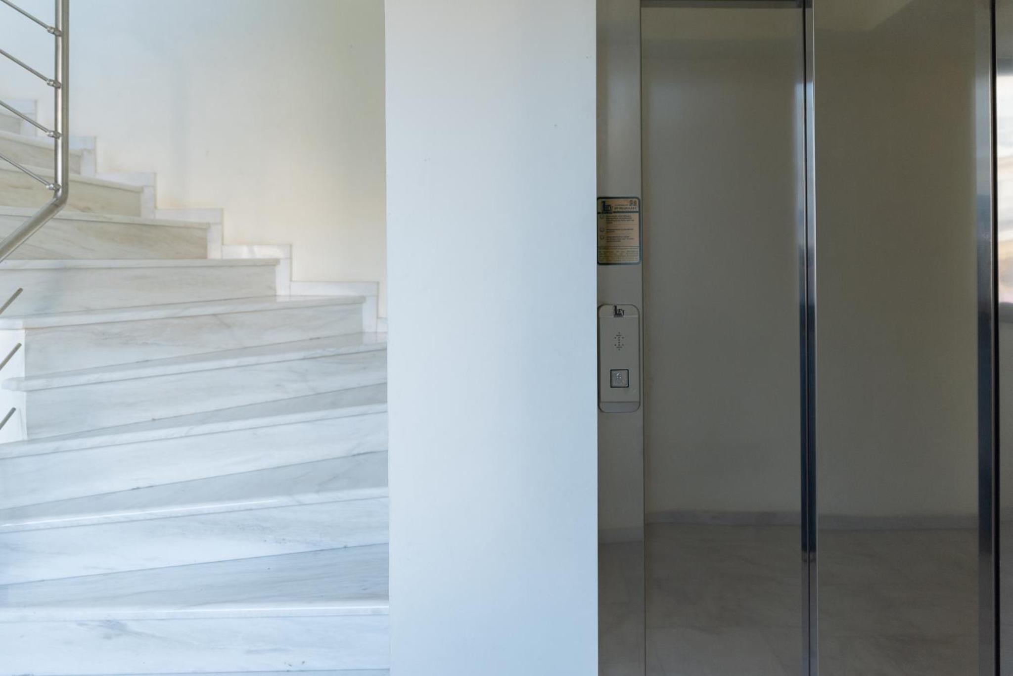 Dejaview cozy apartment by 8essentially photo 4