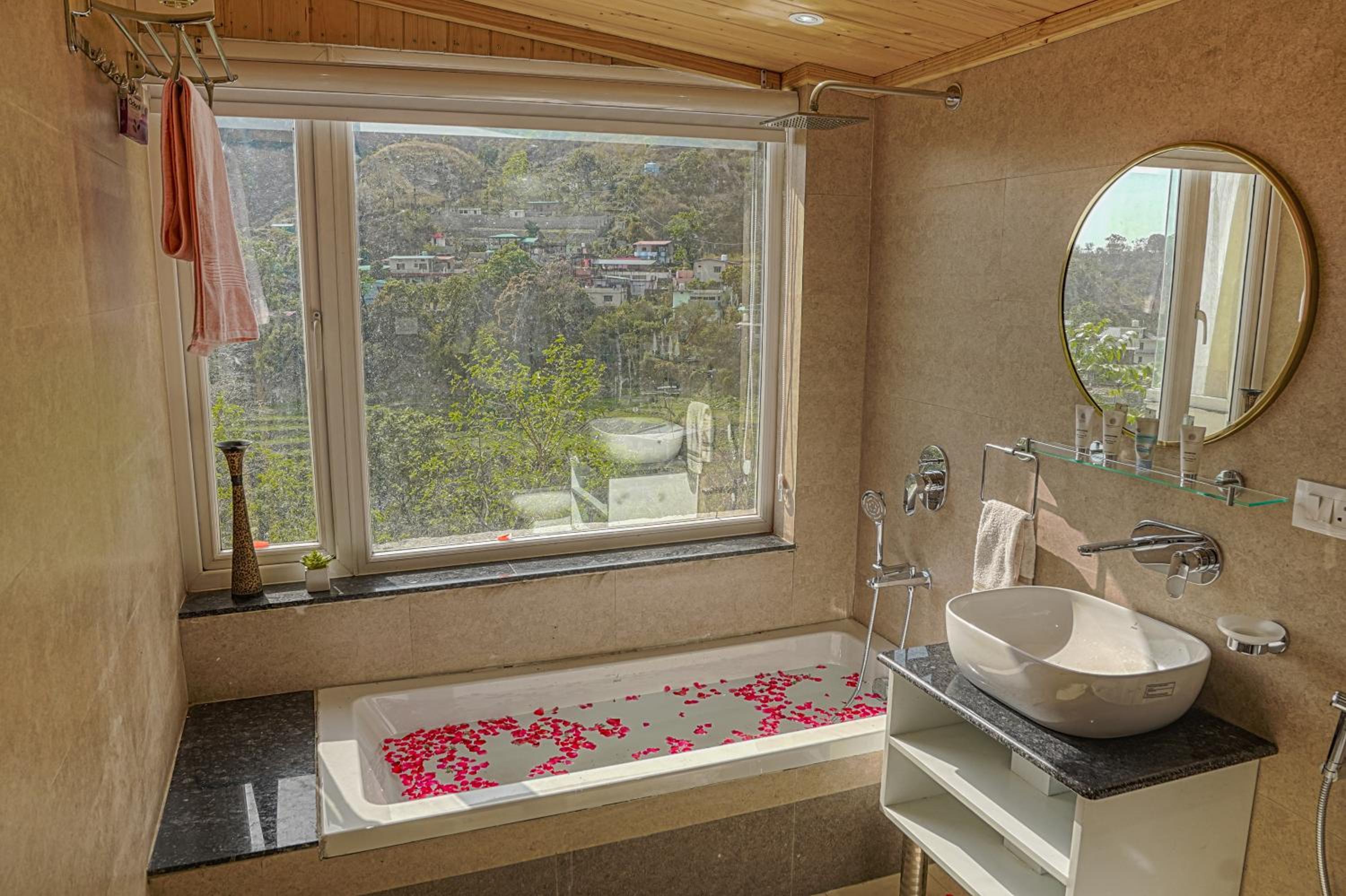 SaffronStays Woodpeckers Perch Villa, Dehradun