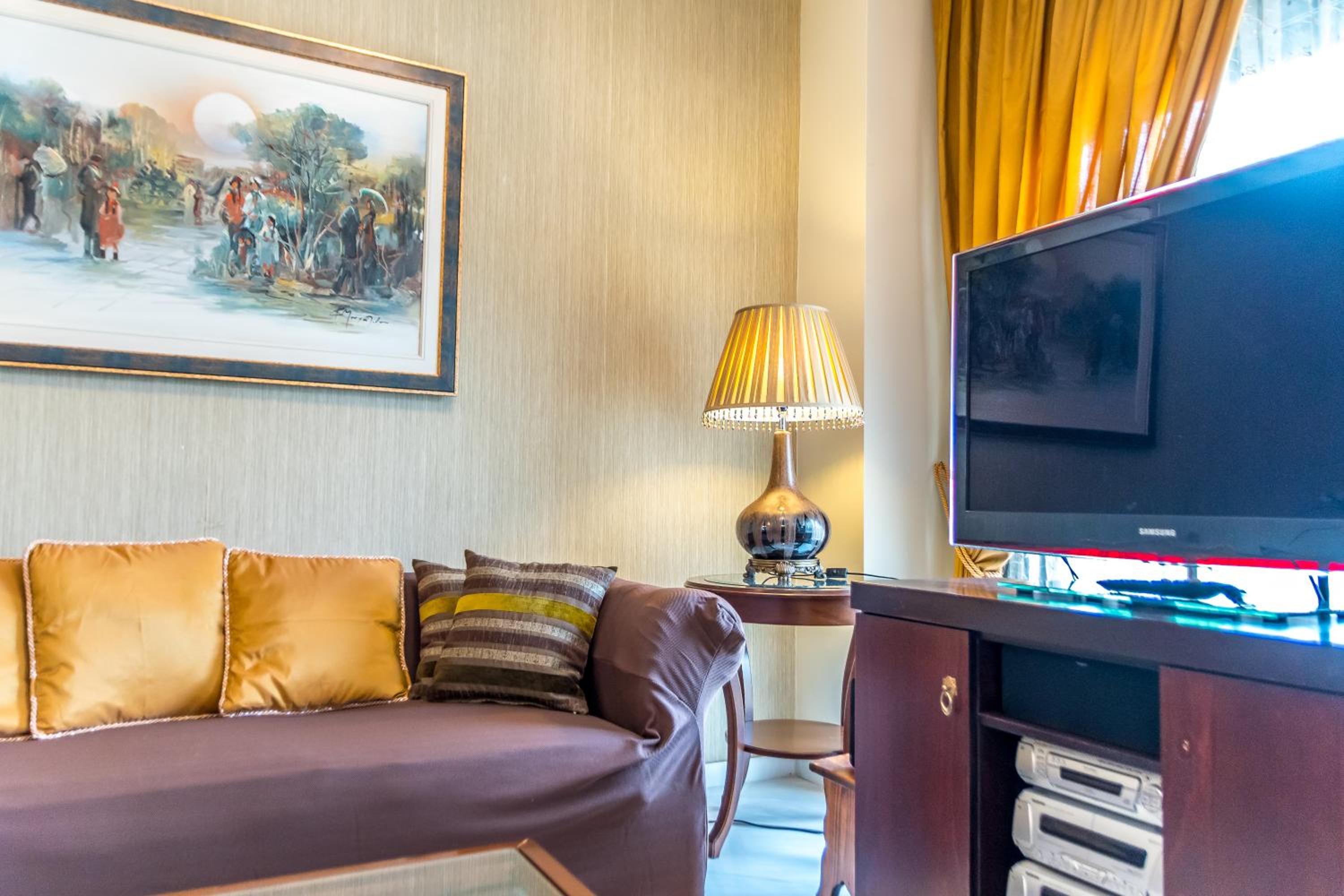 hotel room