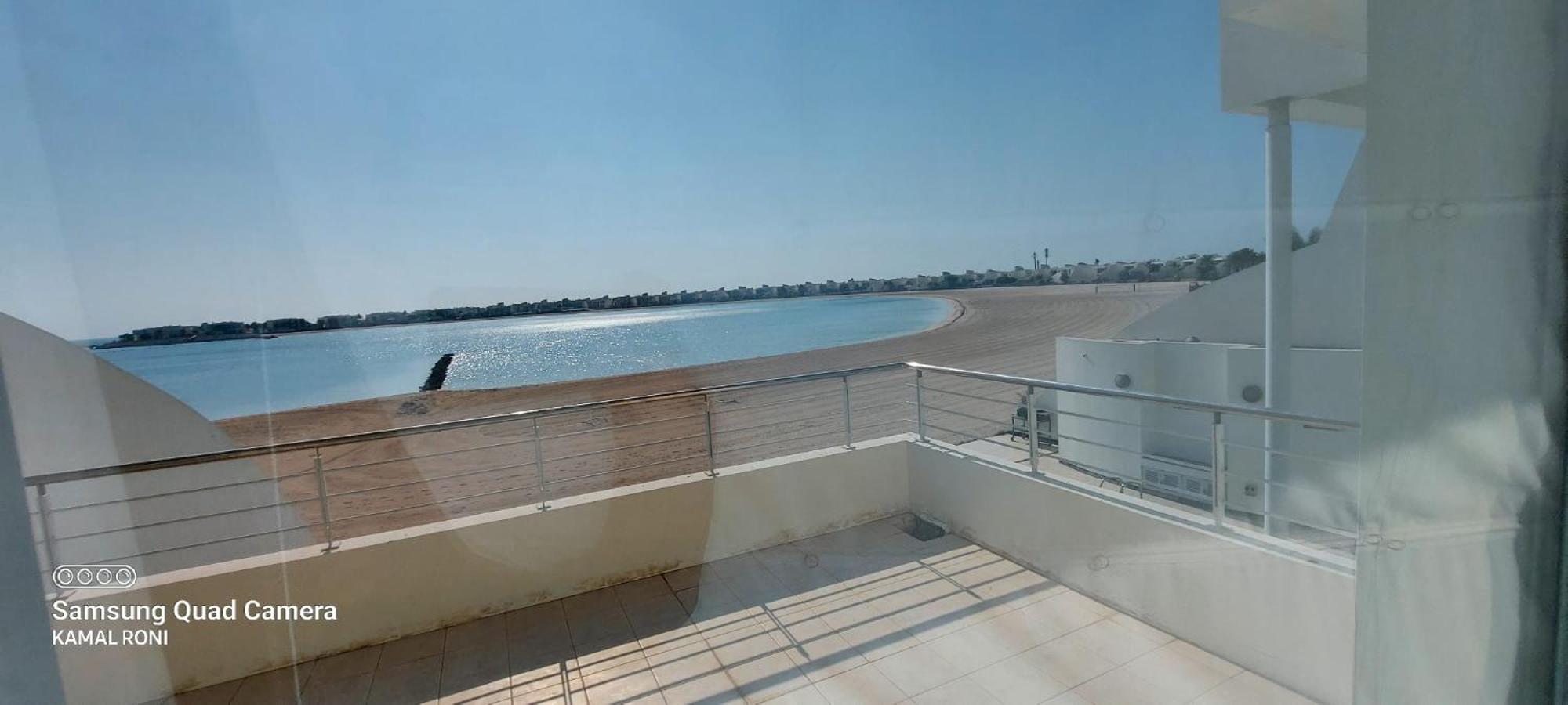 Family friendly house in Bahrian