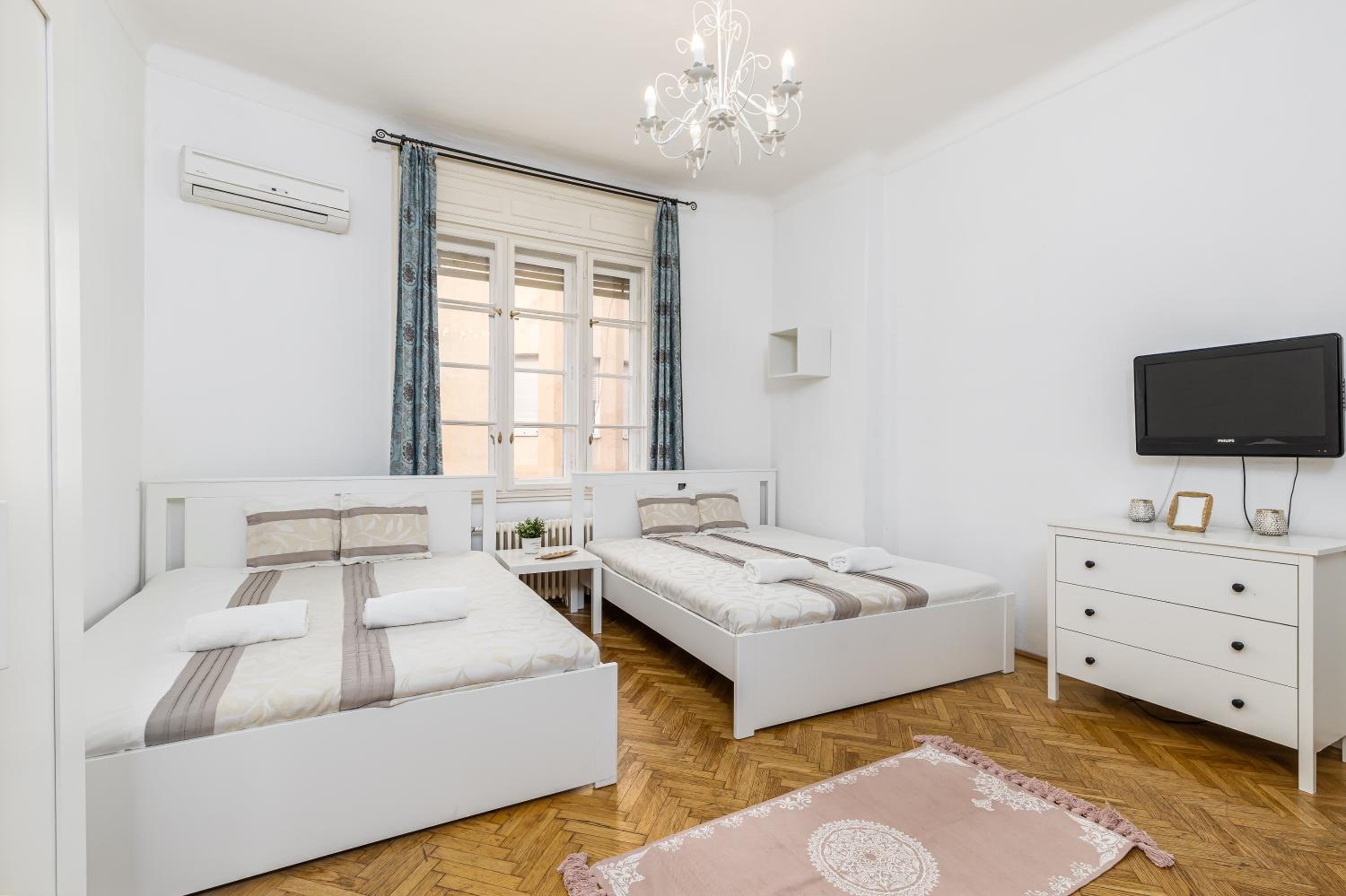 Real Apartments Wesselényi II. view 2