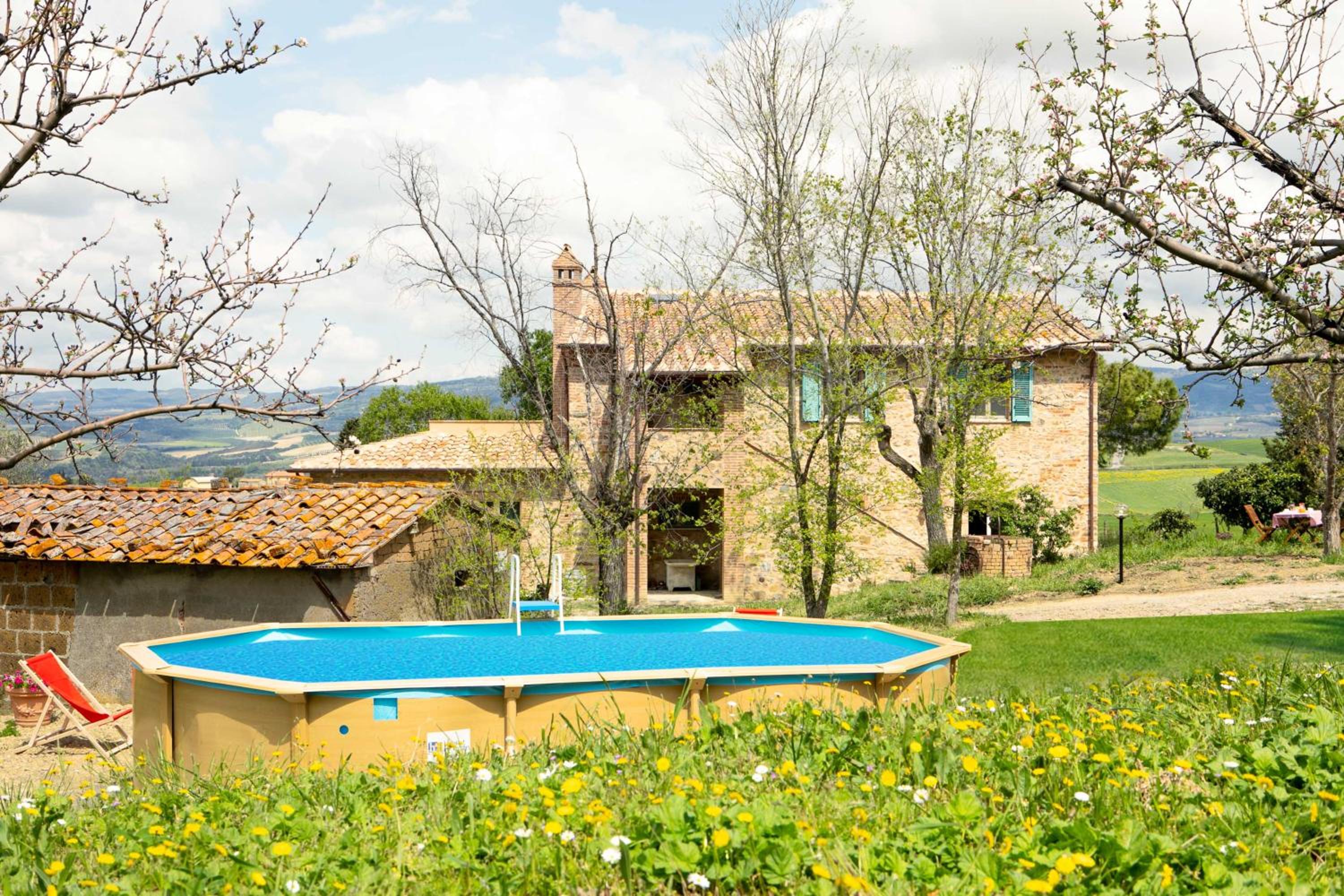 Casale Stabbiatelli by VacaVilla view 2