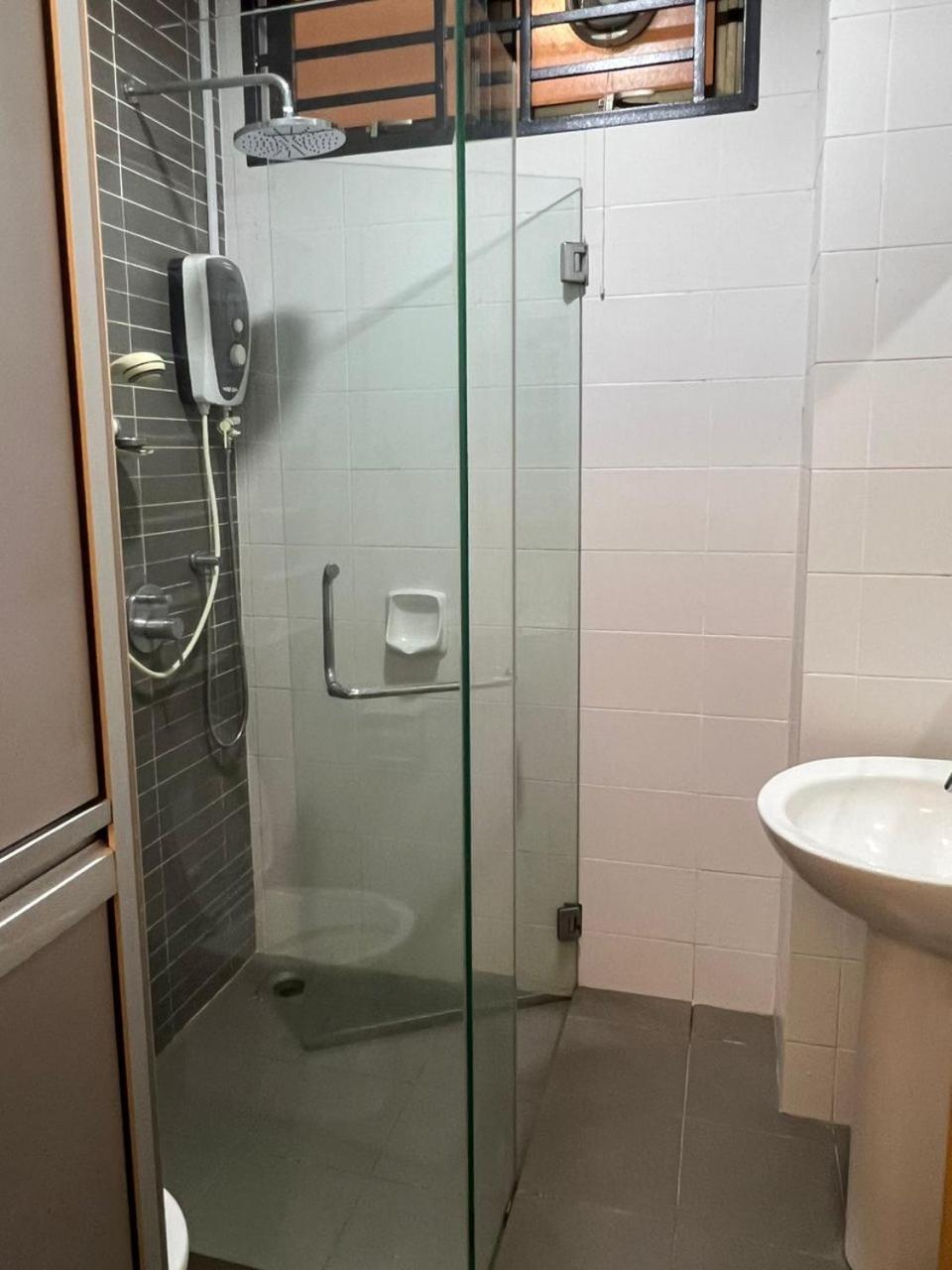 20 HoMESTAY COZY STUDIO MOUNT AUSTIN TEBRAU NEAR JUSCO TOPPEN