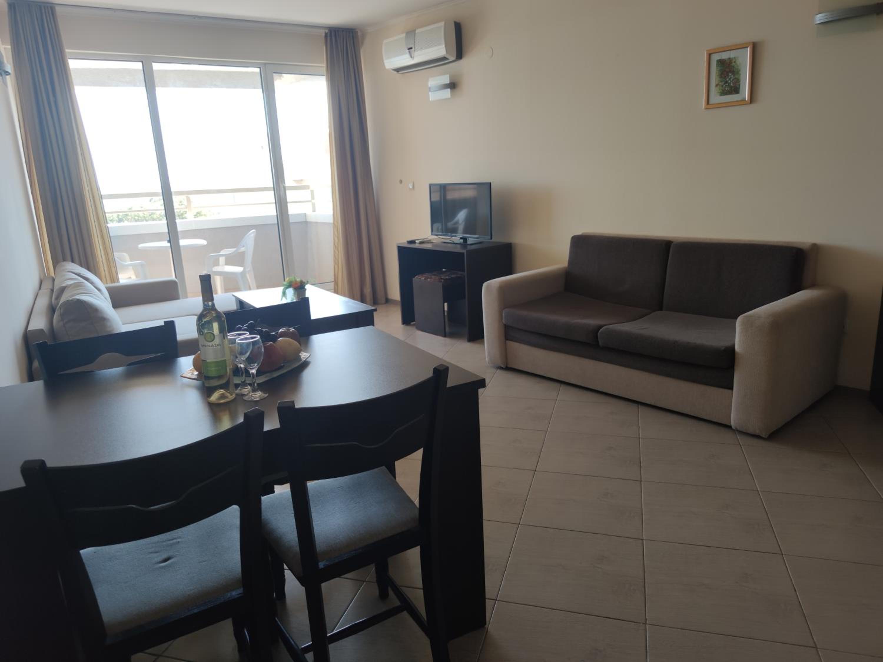 Europroperties Nikea Park