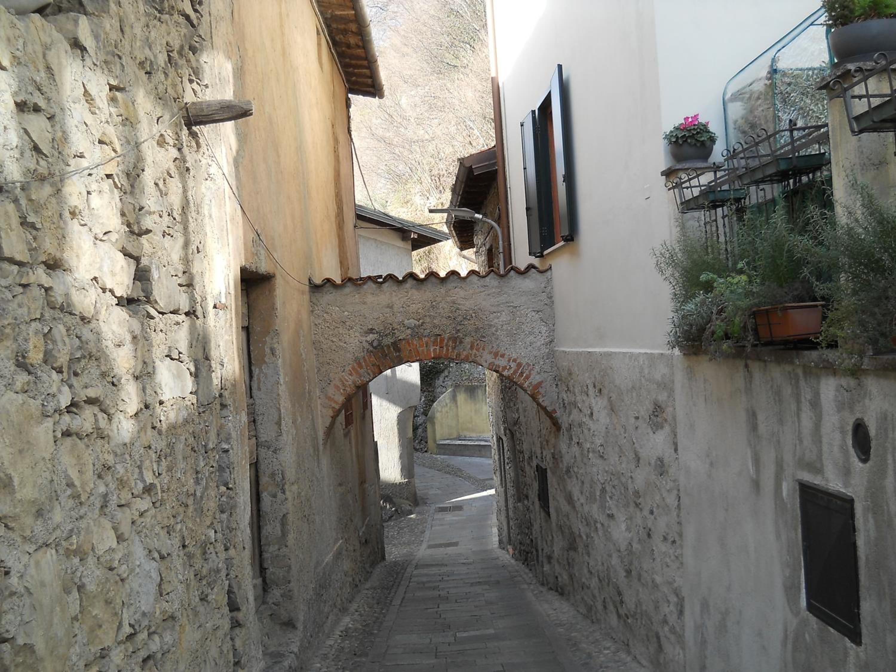 Photo 32