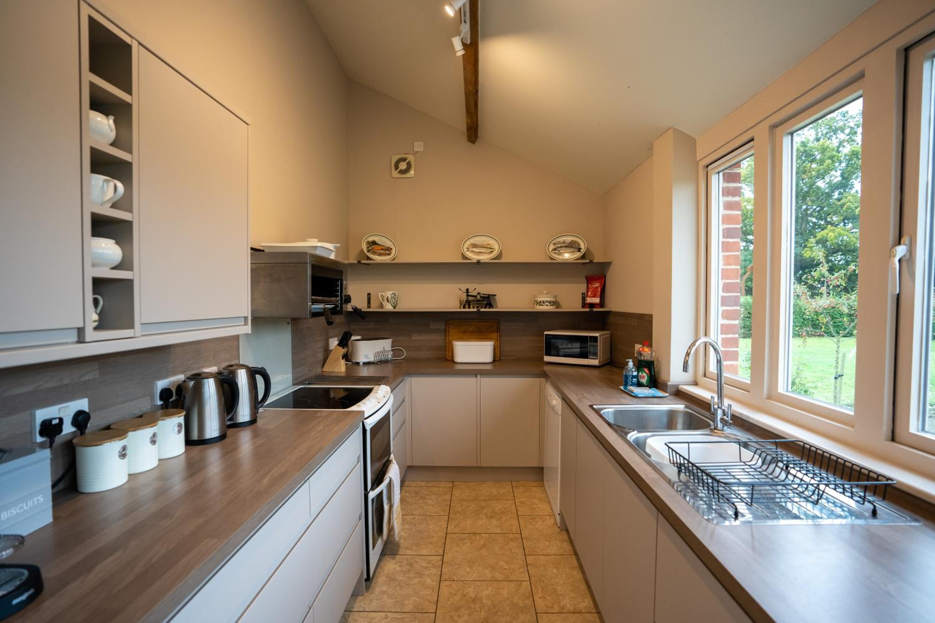 Stackyard Lodge - enchanting 18th Century converted barn in the Waveney Valley view 3