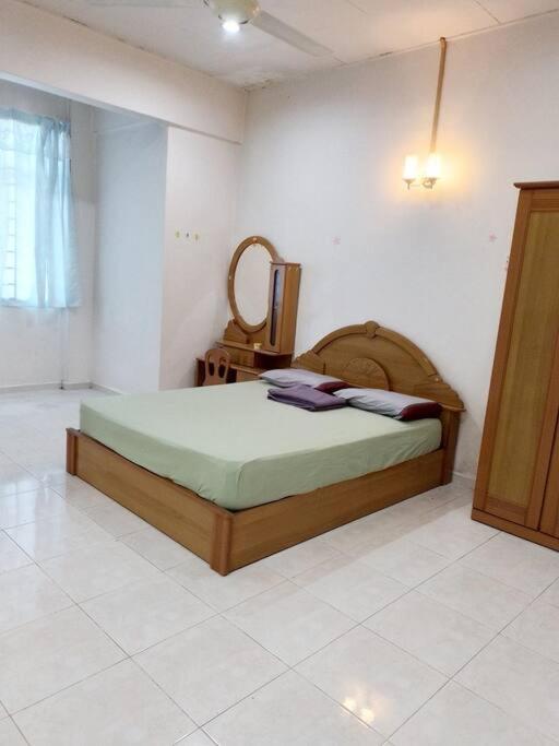 Welcome to Gemas Homestay ALI photo 4