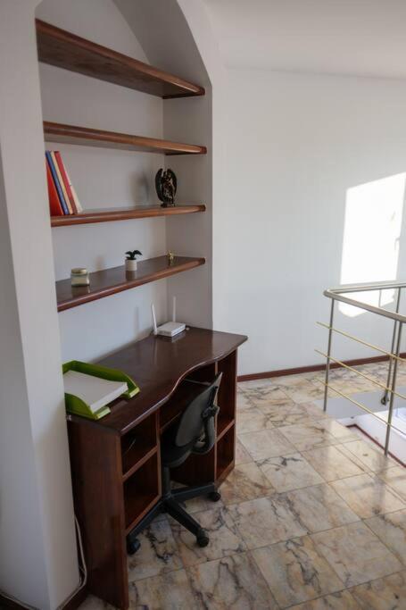 Great and large two bedroom Maisonette with lovely view & FREE parking Center