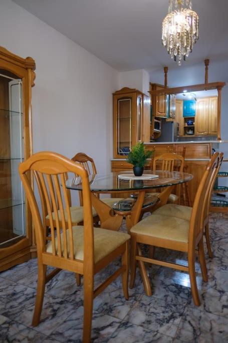 Great and large two bedroom Maisonette with lovely view & FREE parking Center