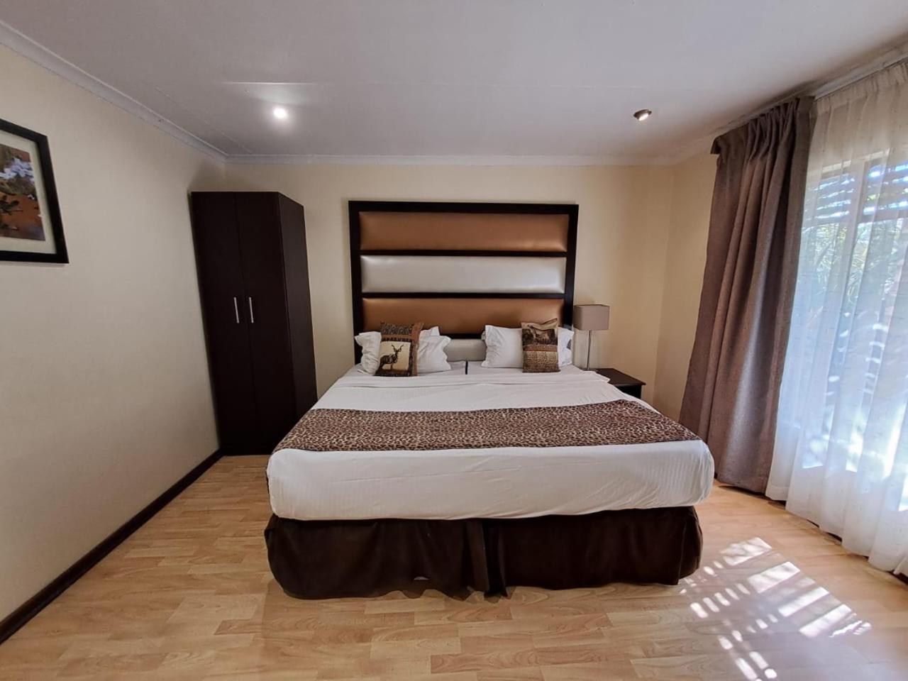 Ecotel Premier Lodge & Conference Centre