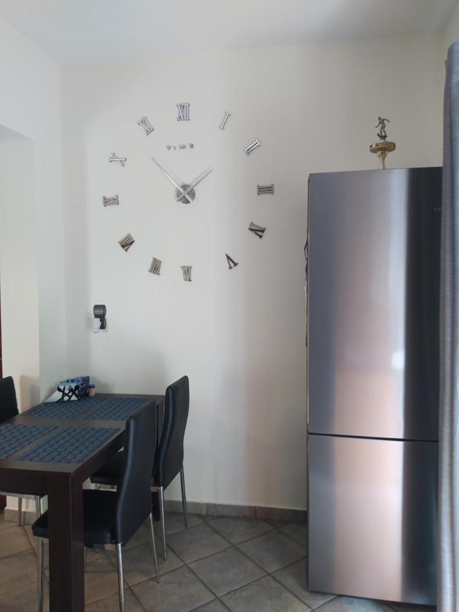 Marousi Comfy Apartment with balcony