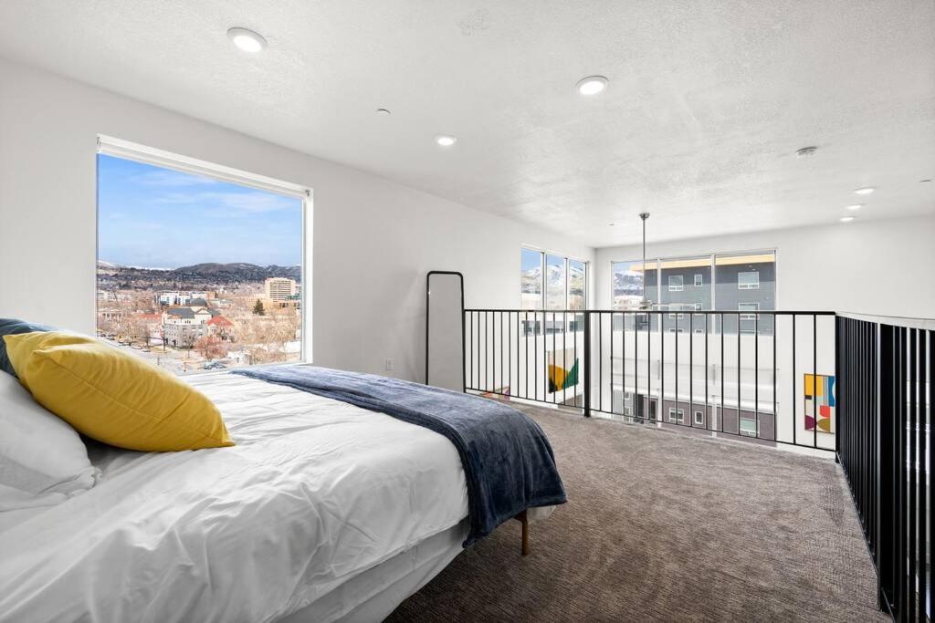 LUX Penthouse Oasis-Heart of SLC