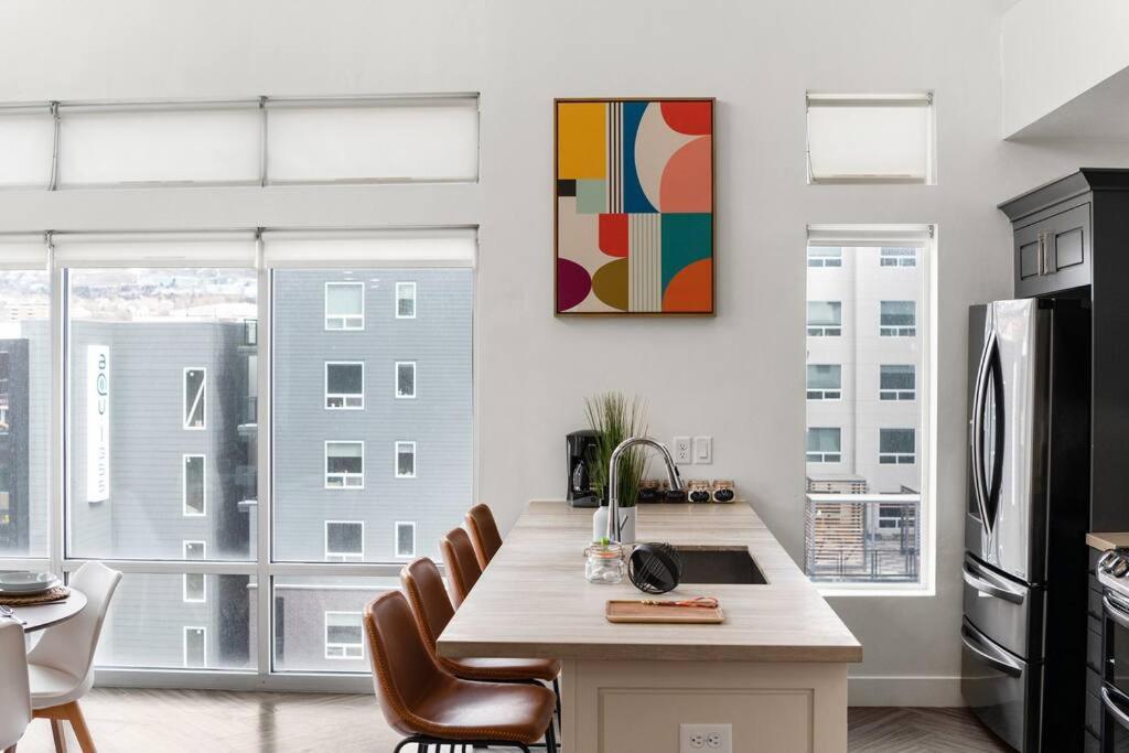 LUX Penthouse Oasis-Heart of SLC