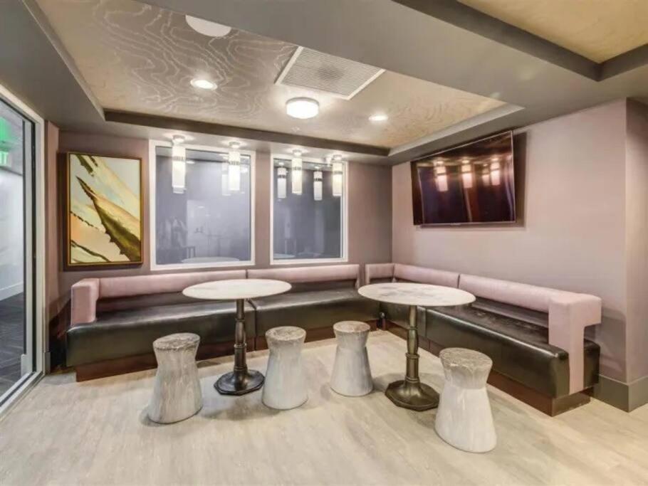 LUX Penthouse Oasis-Heart of SLC