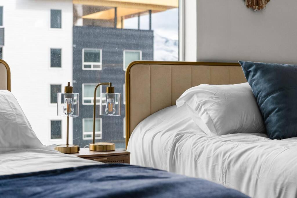 LUX Penthouse Oasis-Heart of SLC