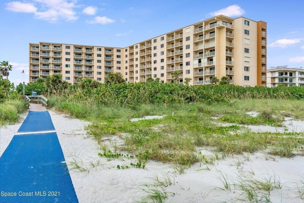 Canaveral Towers Resort-Beach, Surf, Rocket Launches