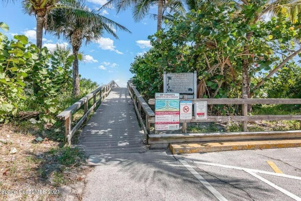 Canaveral Towers Resort-Beach, Surf, Rocket Launches