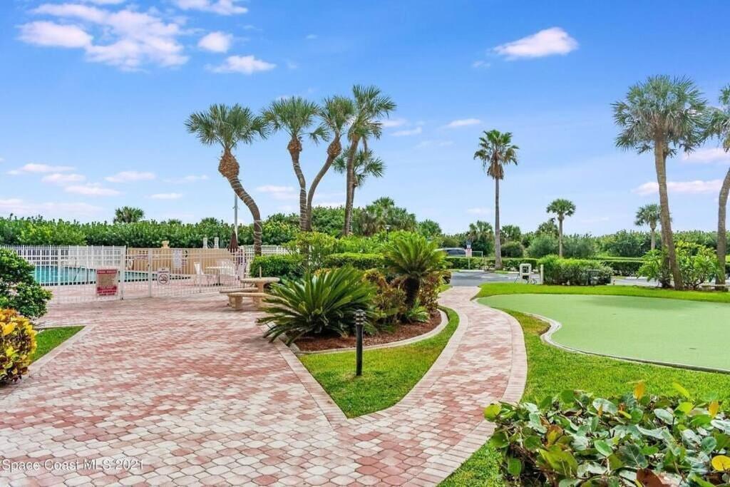 Canaveral Towers Resort-Beach, Surf, Rocket Launches