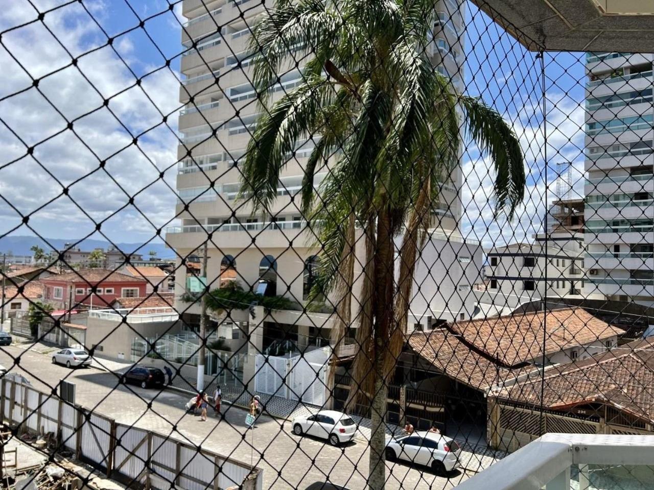 Apto Jóia 2 Dormitórios 200 Metros da Praia