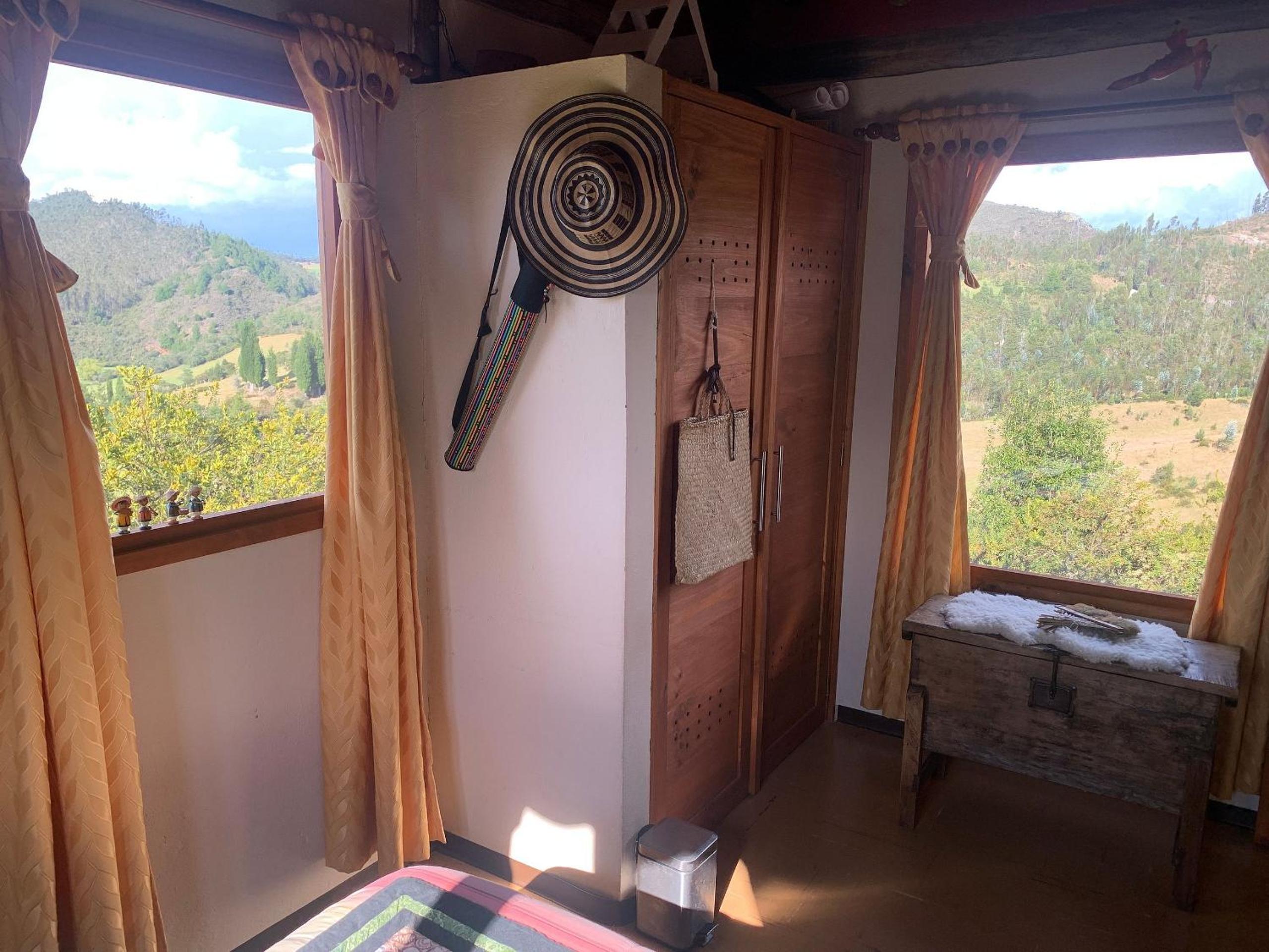 Hermoso alojamiento en una bella reserva natural de bosque alto andino en Tuta Boyacá
