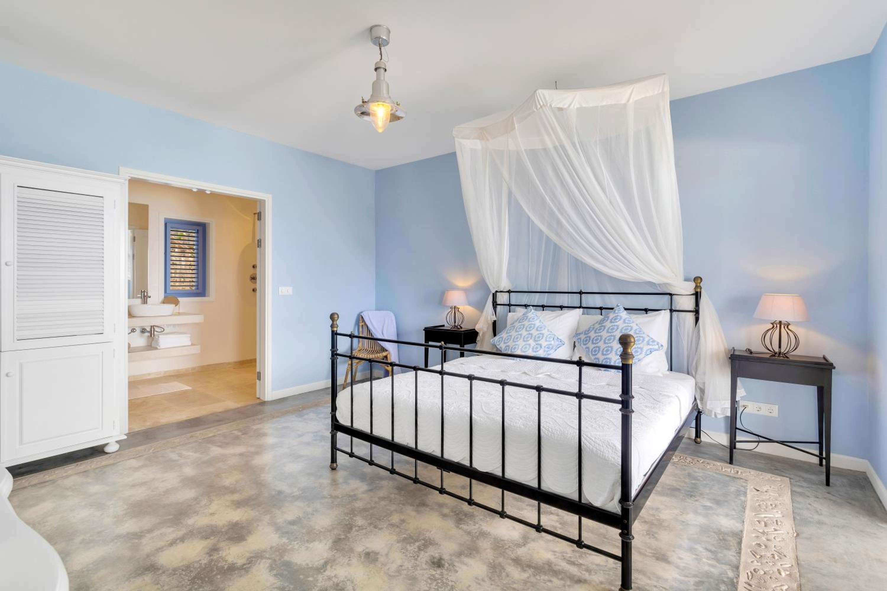 Villa Shores 32