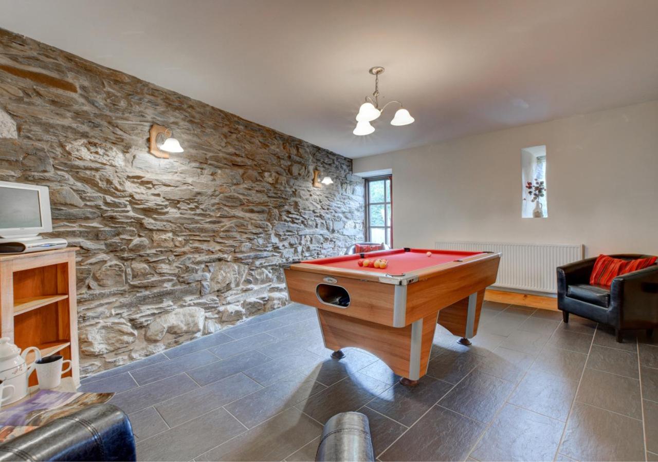 Bythynnod Aderyn Cottages
