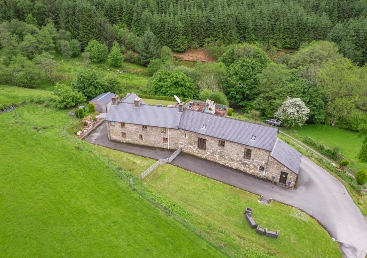 Bythynnod Aderyn Cottages