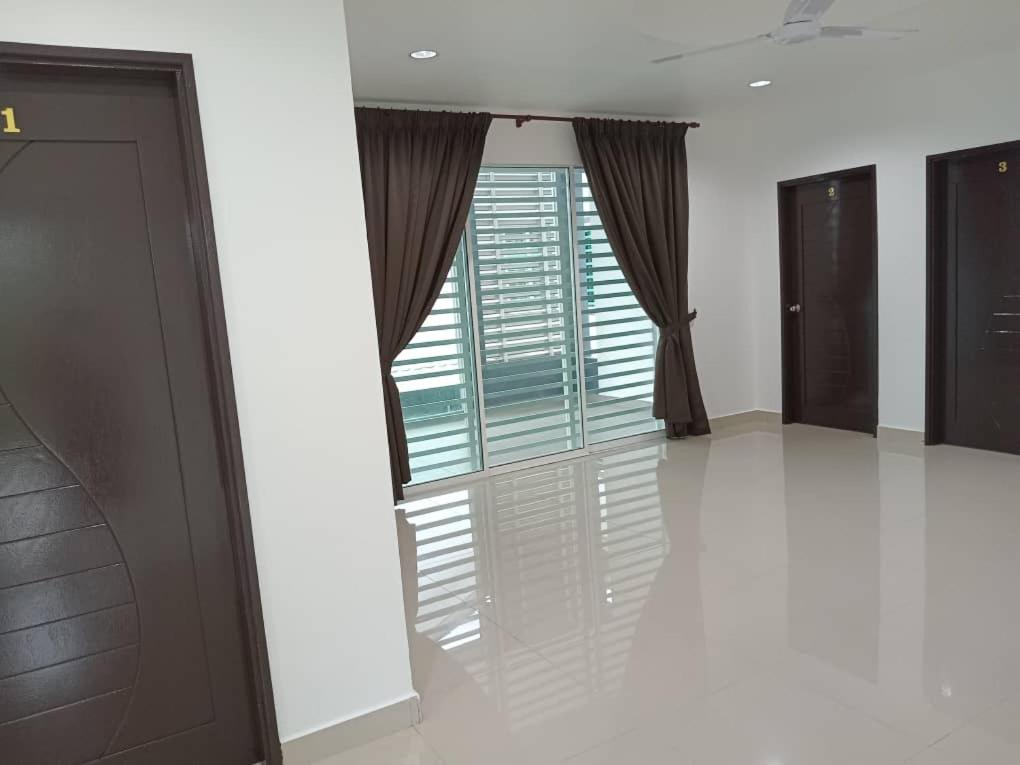 EMERALD VILLA HOMESTAY DUNGUN
