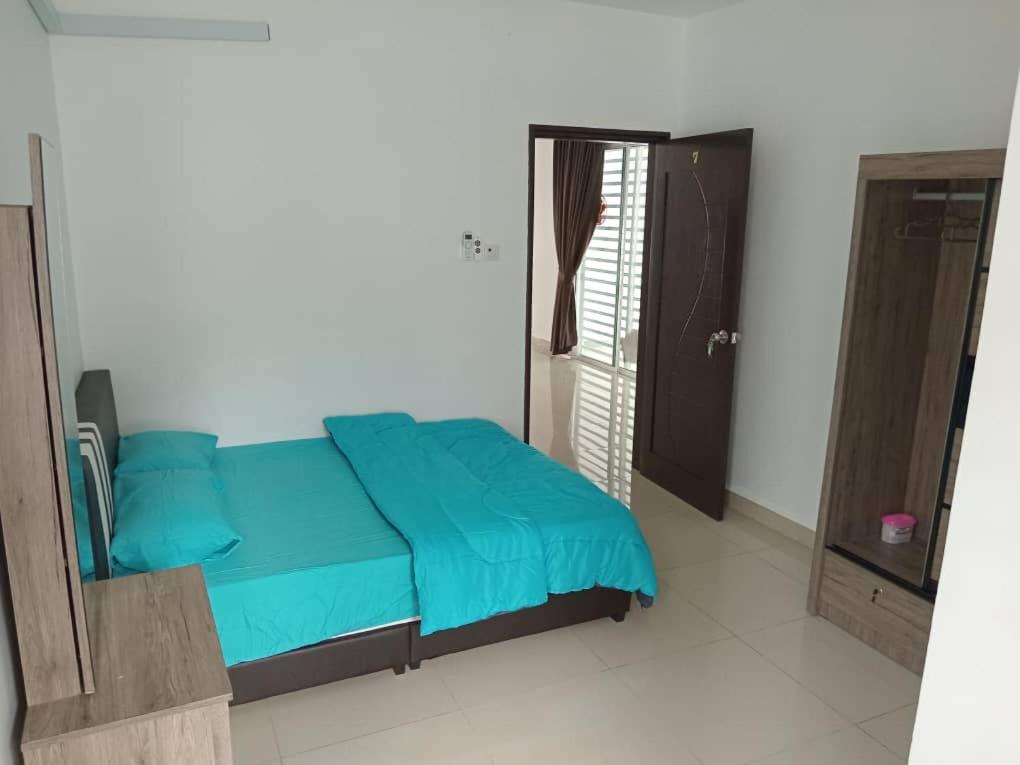 EMERALD VILLA HOMESTAY DUNGUN