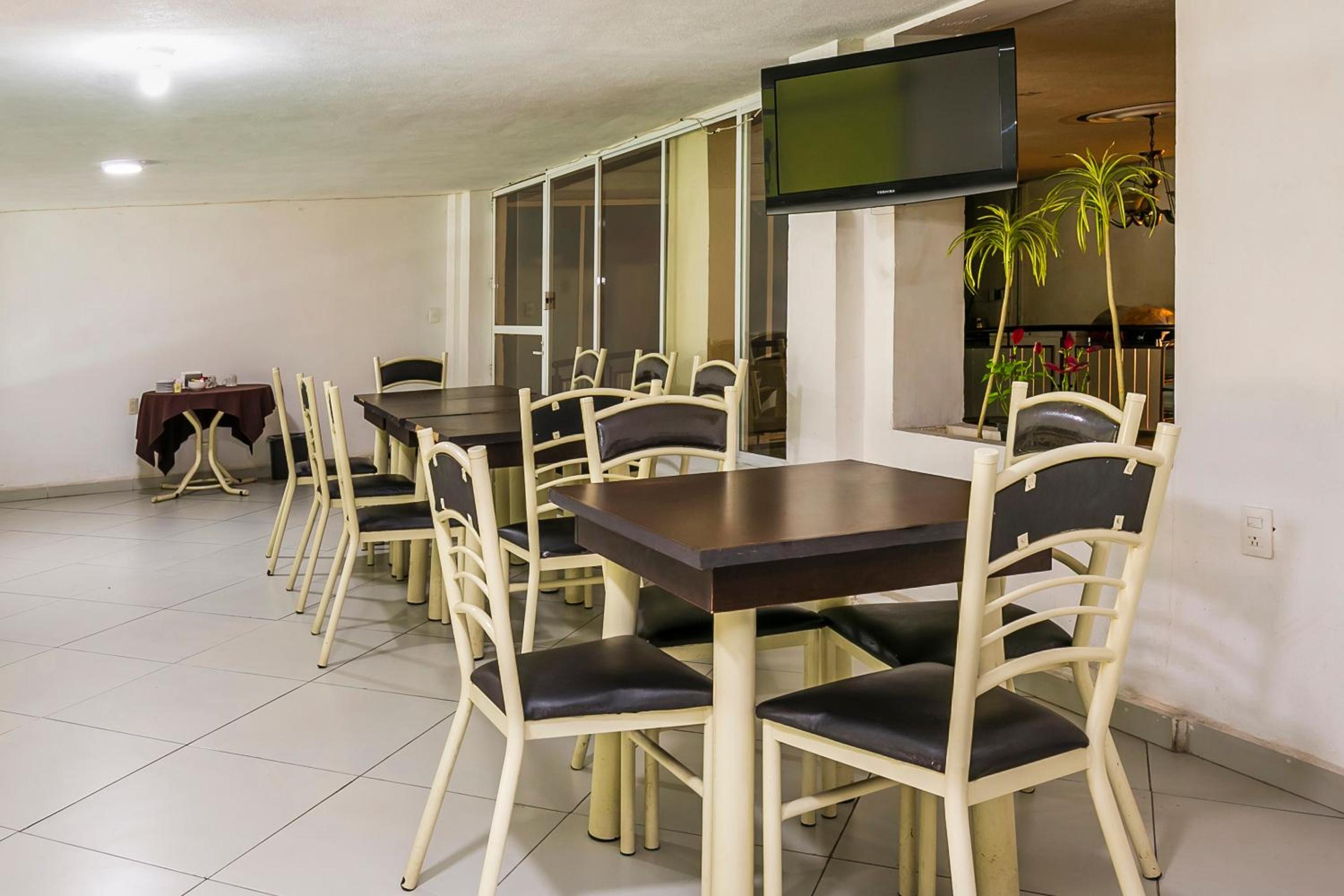 Capital O Hotel Victoria Morelia - Property Image 1