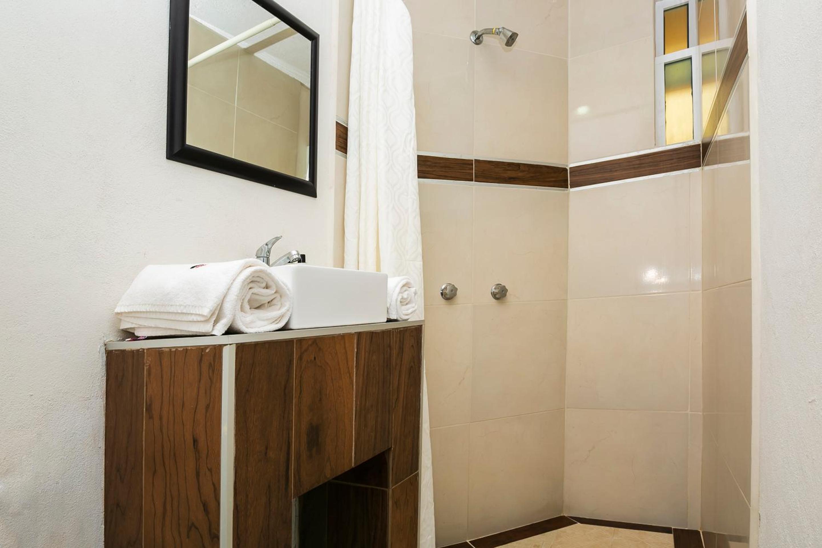 Capital O Hotel Victoria Morelia - Property Image 38