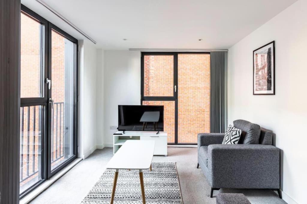 BOLD Apartments - Lydia Ann Street view 2