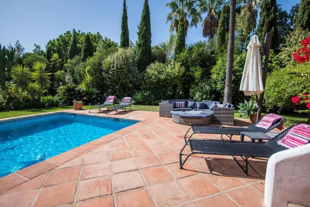 Impressive VILLA Dazura in Valtocado MIJAS