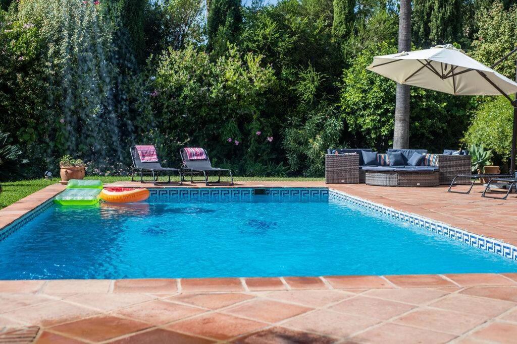 Impressive VILLA Dazura in Valtocado MIJAS
