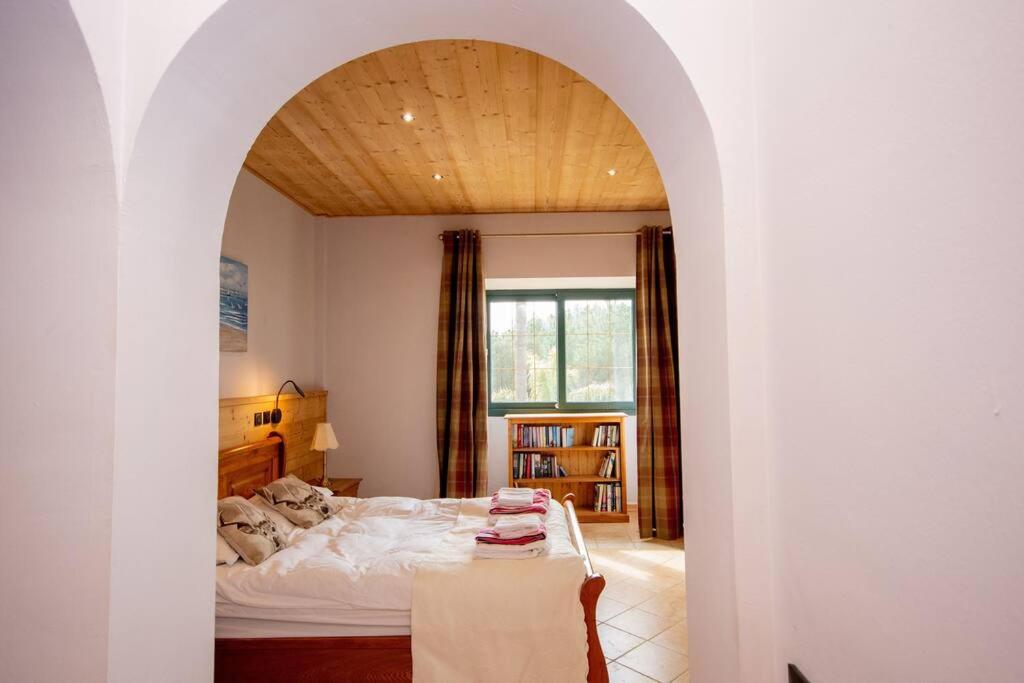 Impressive VILLA Dazura in Valtocado MIJAS