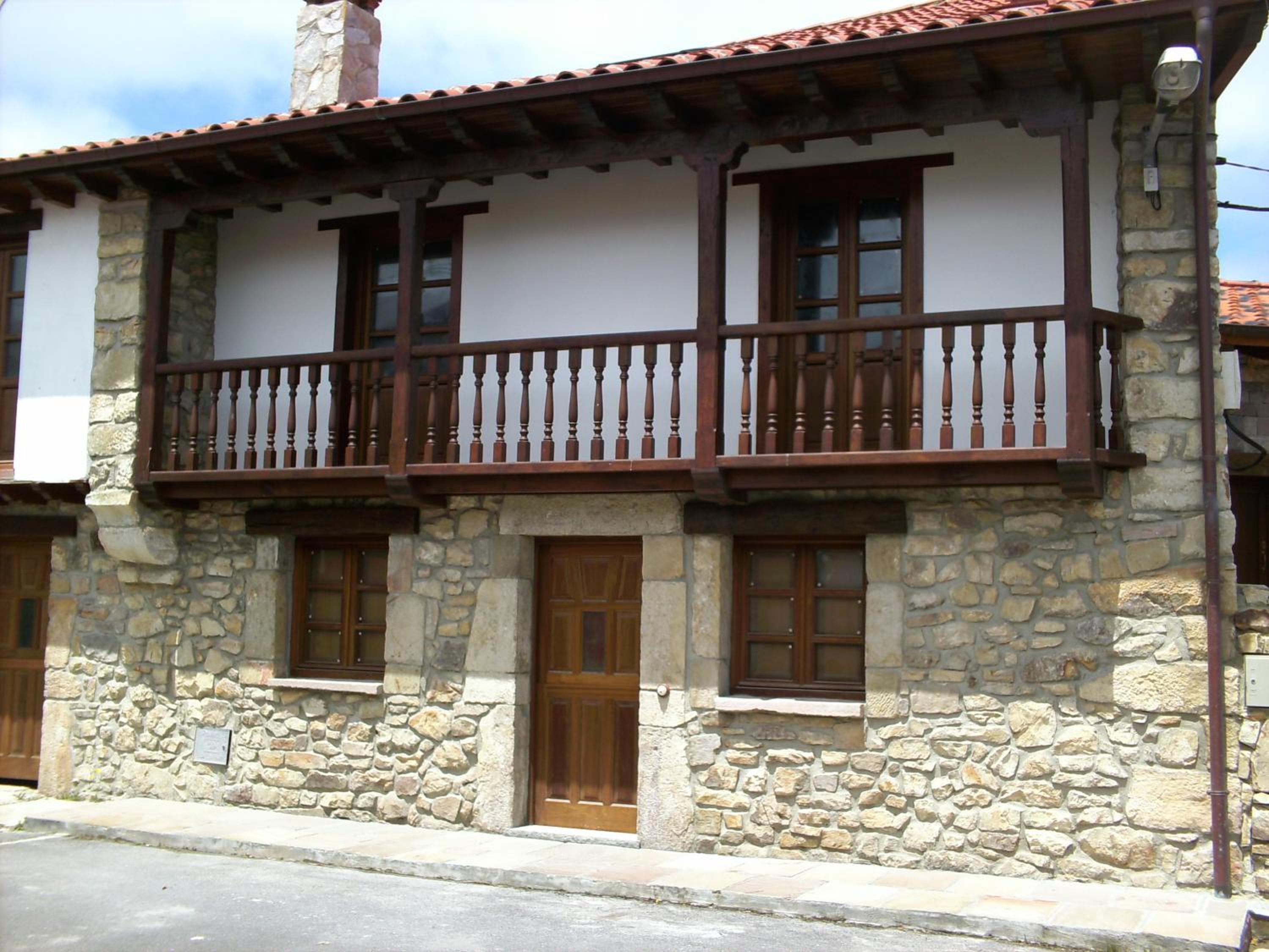 El Cabañon de Pimiango view 4