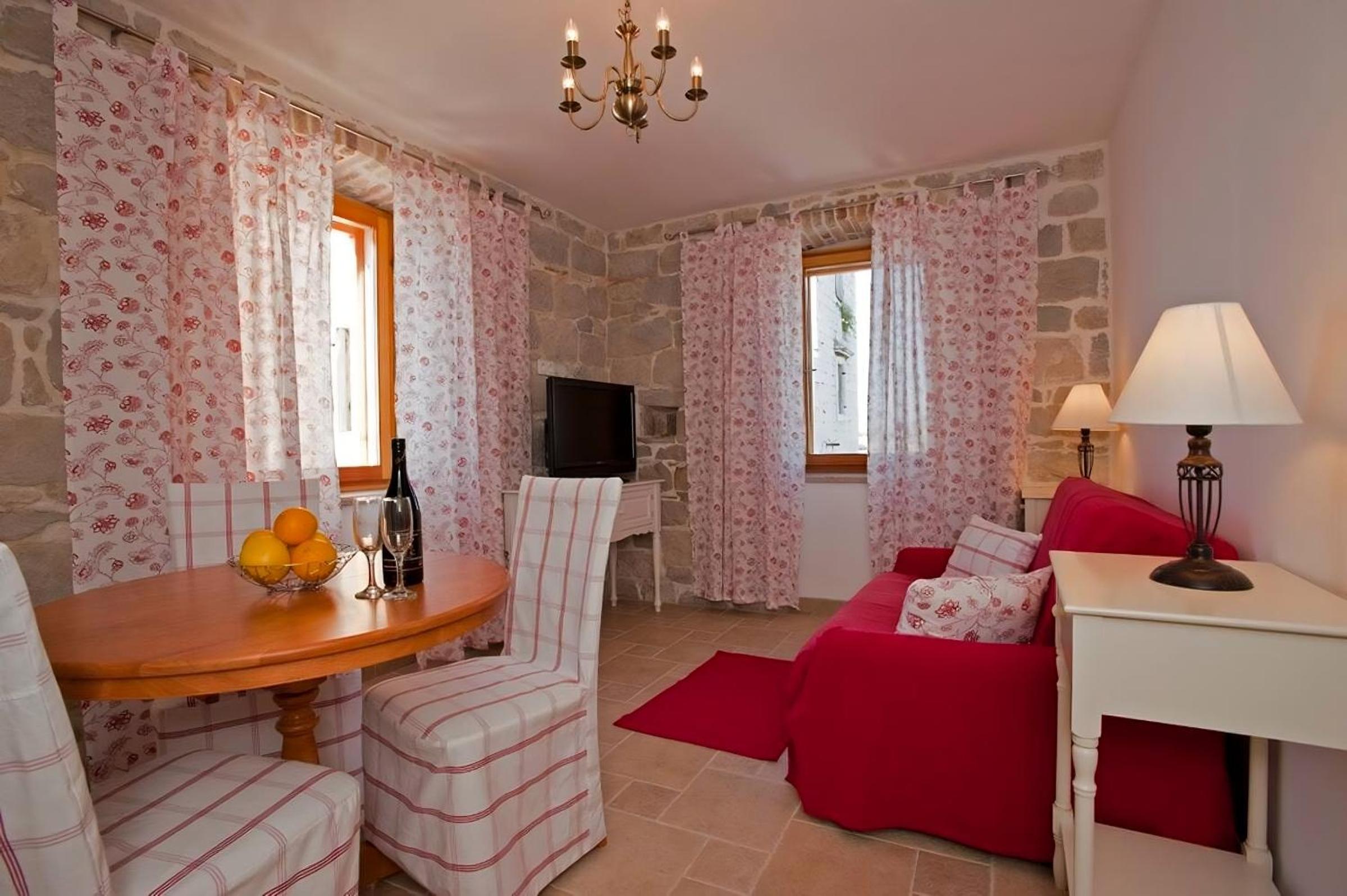 Rotondo Apartments