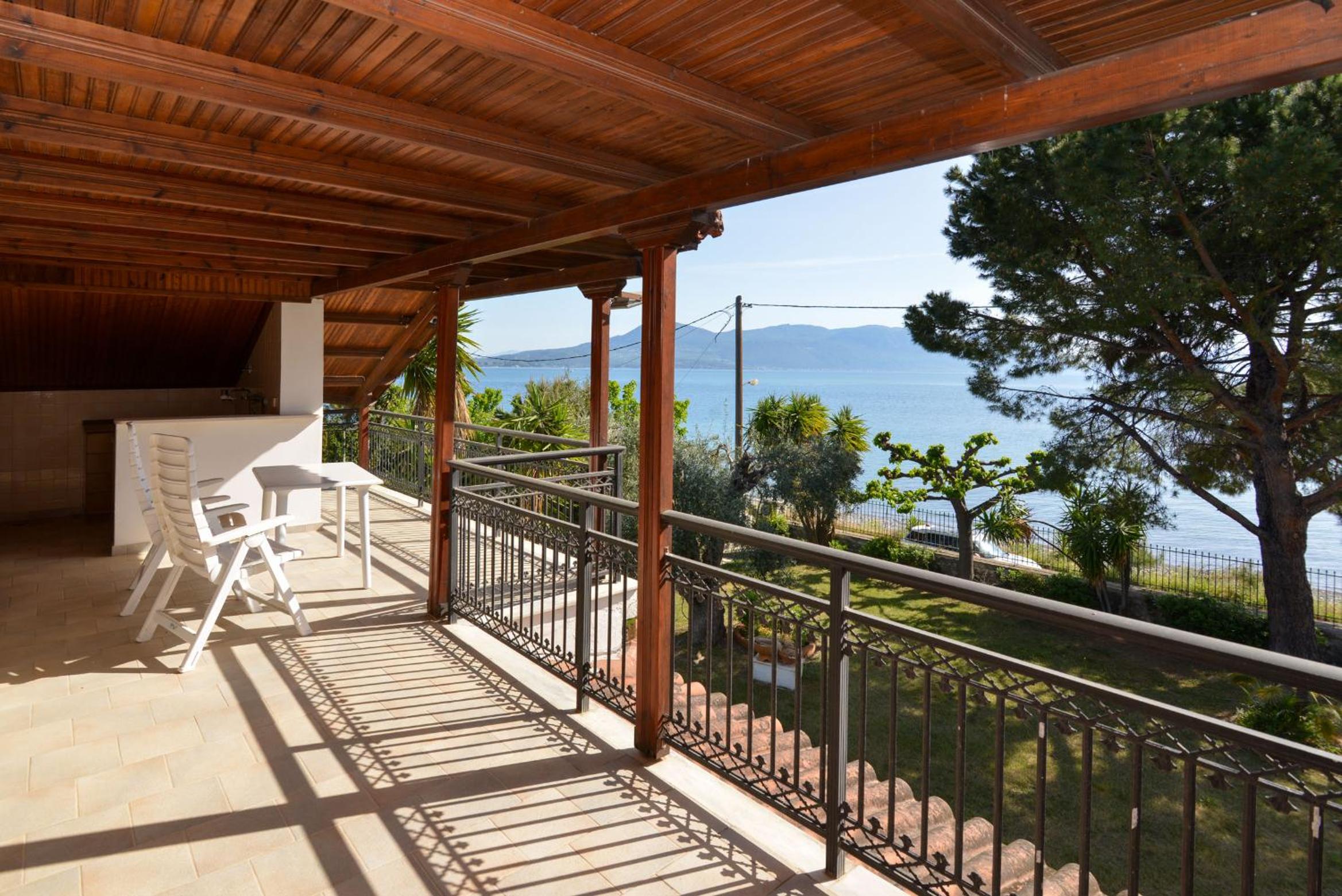 Agios Konstantinos peaceful Beach 3bdr apartment view 4