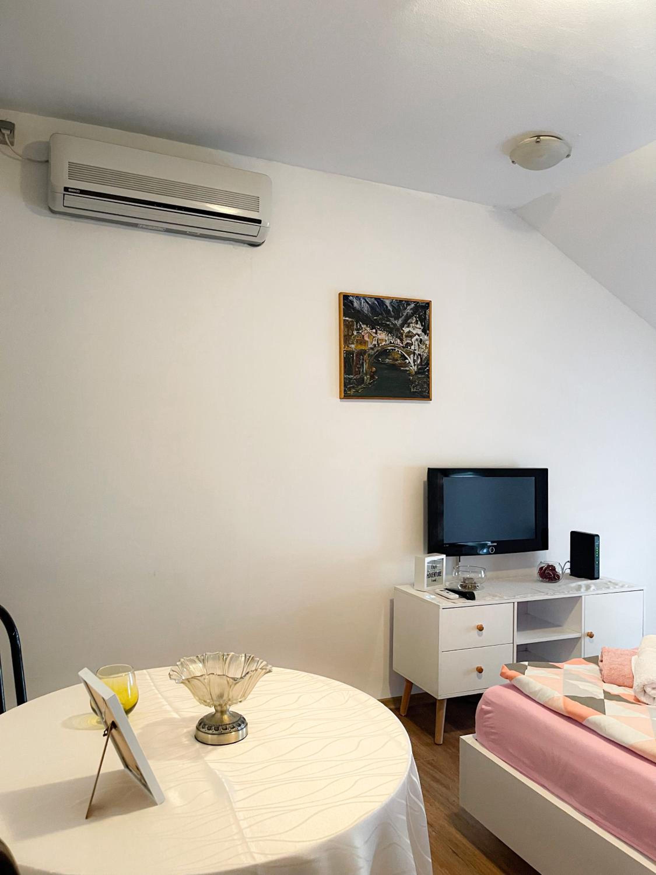 Jenny's Apartment view 4
