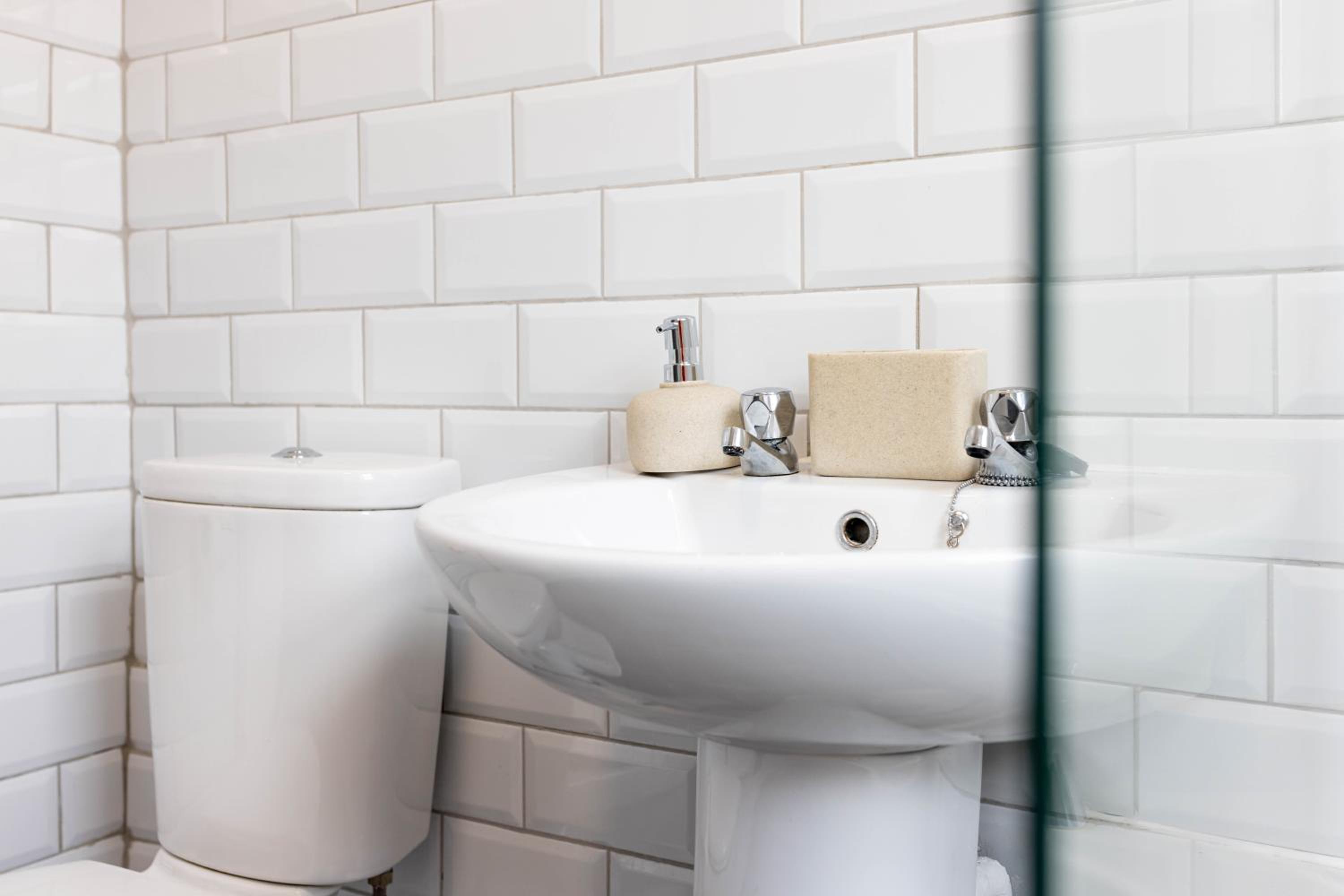 Toft House - Air Host & Stay - Free Parking - Contractor Friendly