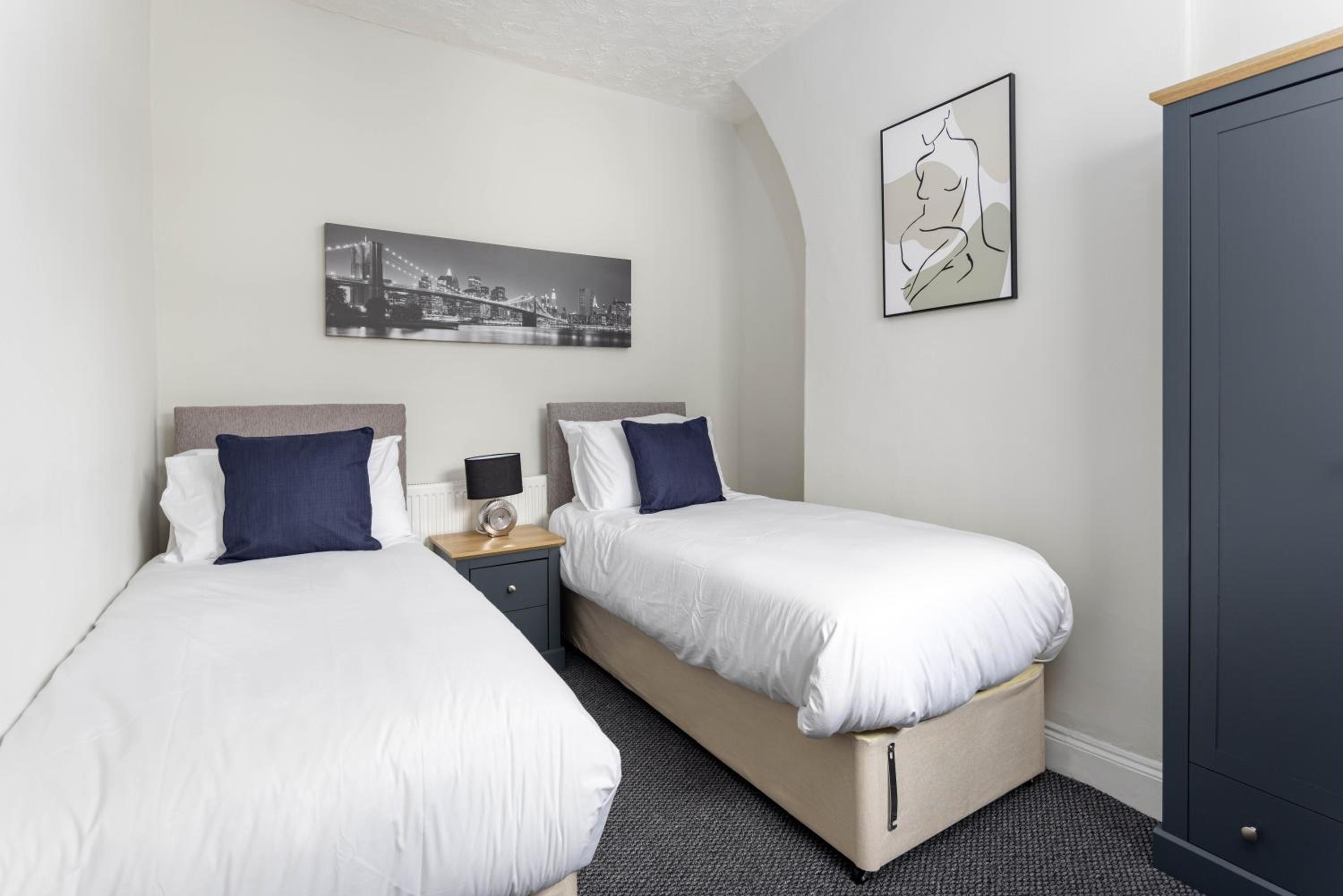 Toft House - Air Host & Stay - Free Parking - Contractor Friendly