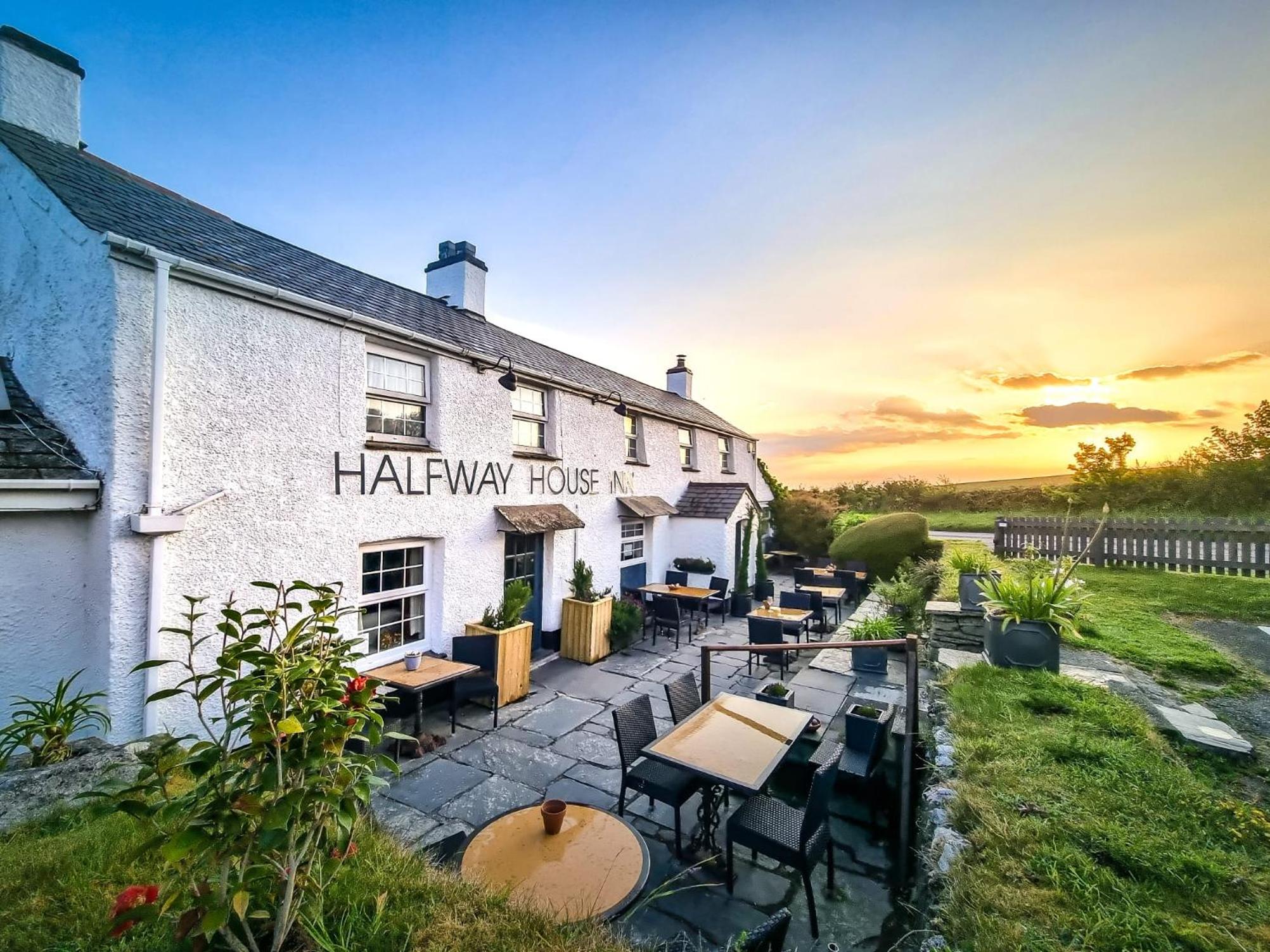 Halfway House Inn view 3