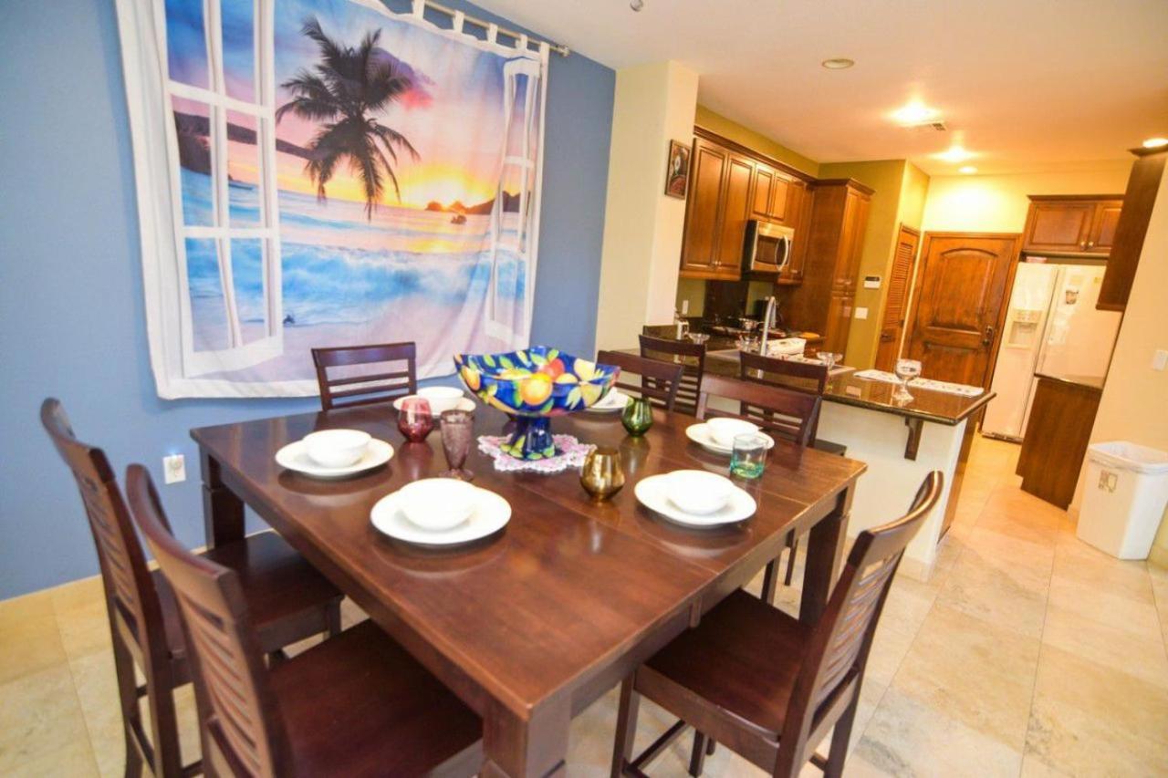 Condo 4-4 Beach side Luxury rental view 5