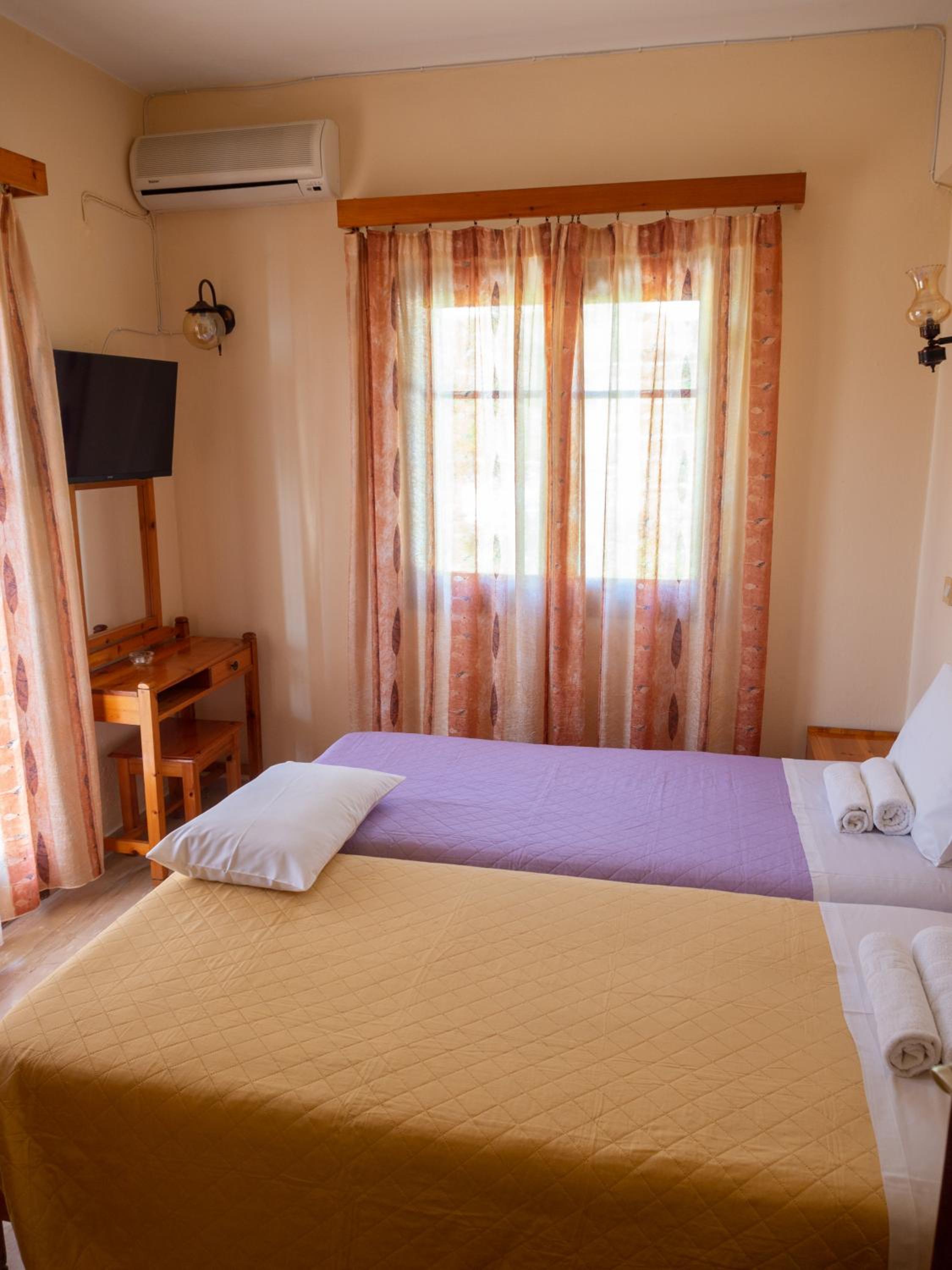 Eleni's Apartments & Studios 1