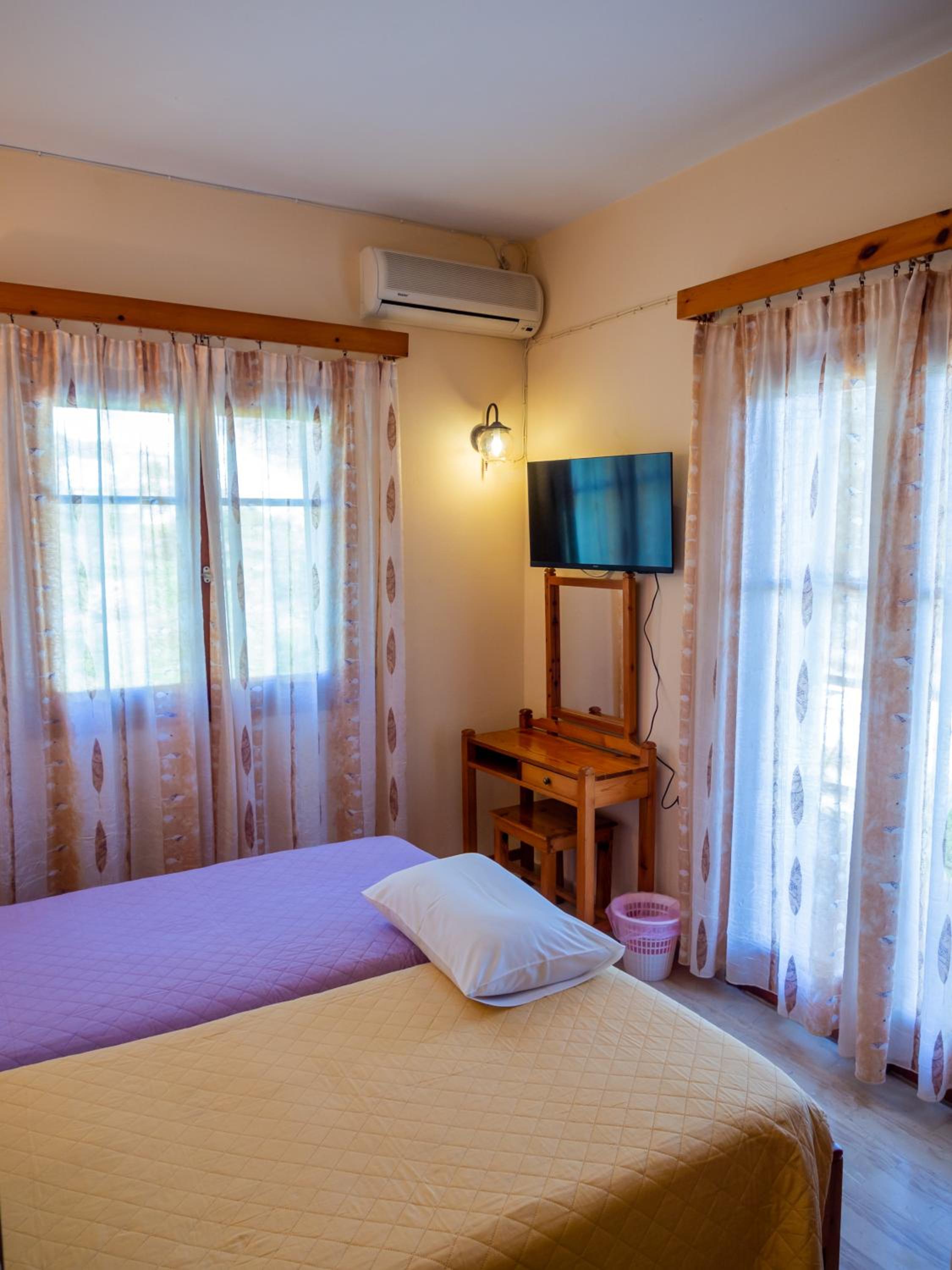 Eleni's Apartments & Studios 1