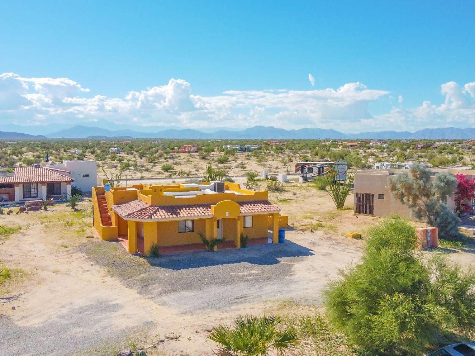 2BR /2BA Family Vacation Home with WiFi view 2